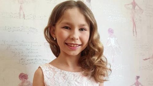 Ni-årige svenske Luna, der blev hjerneskadet, efter at en 15-årig dreng overfaldt hende.
