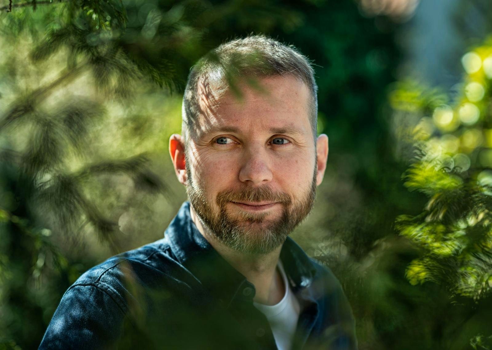 Skuespiller Kristian Ibler, som har skrevet bogen Enkemand.