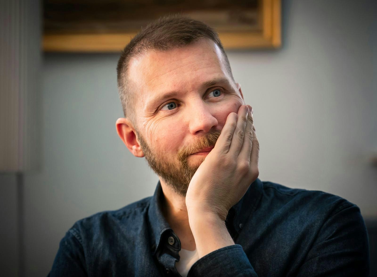 Skuespiller Kristian Ibler, som har skrevet bogen Enkemand.