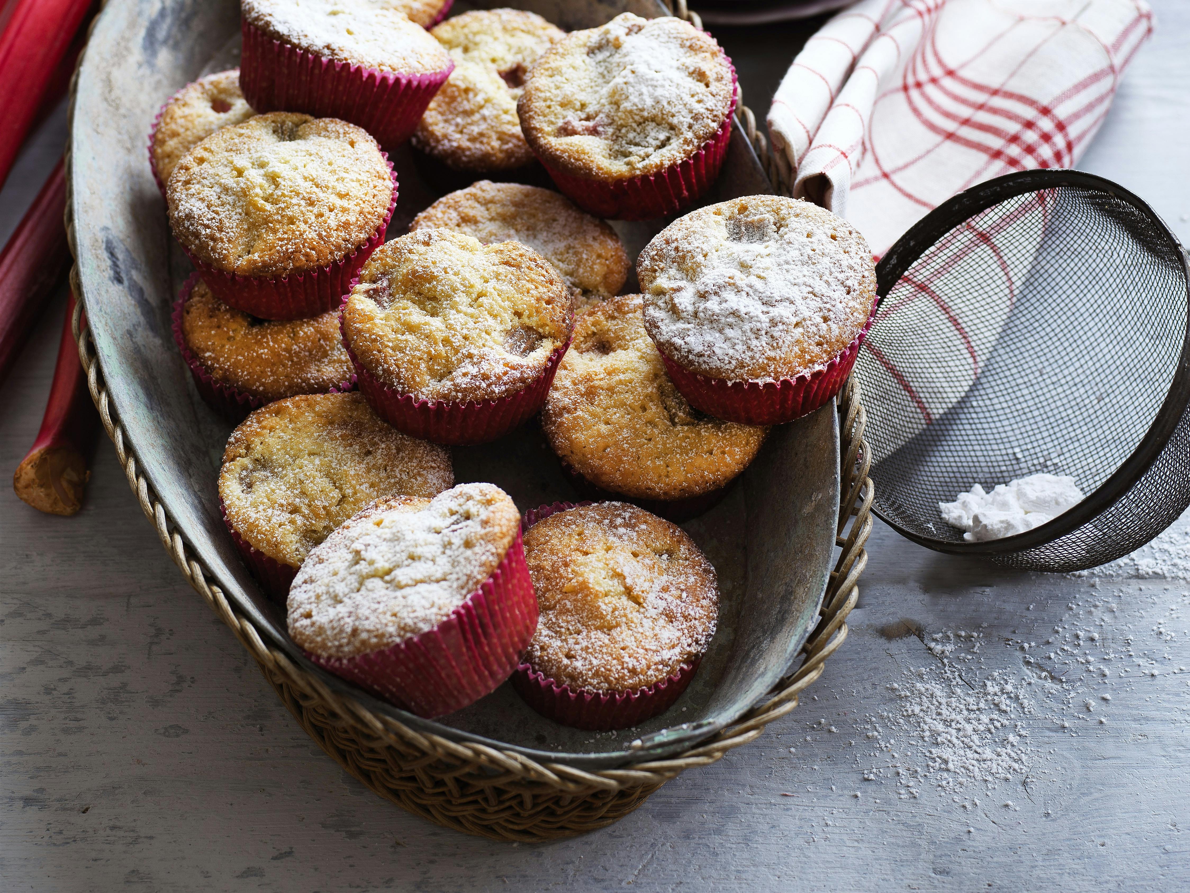 Muffins med rabarber