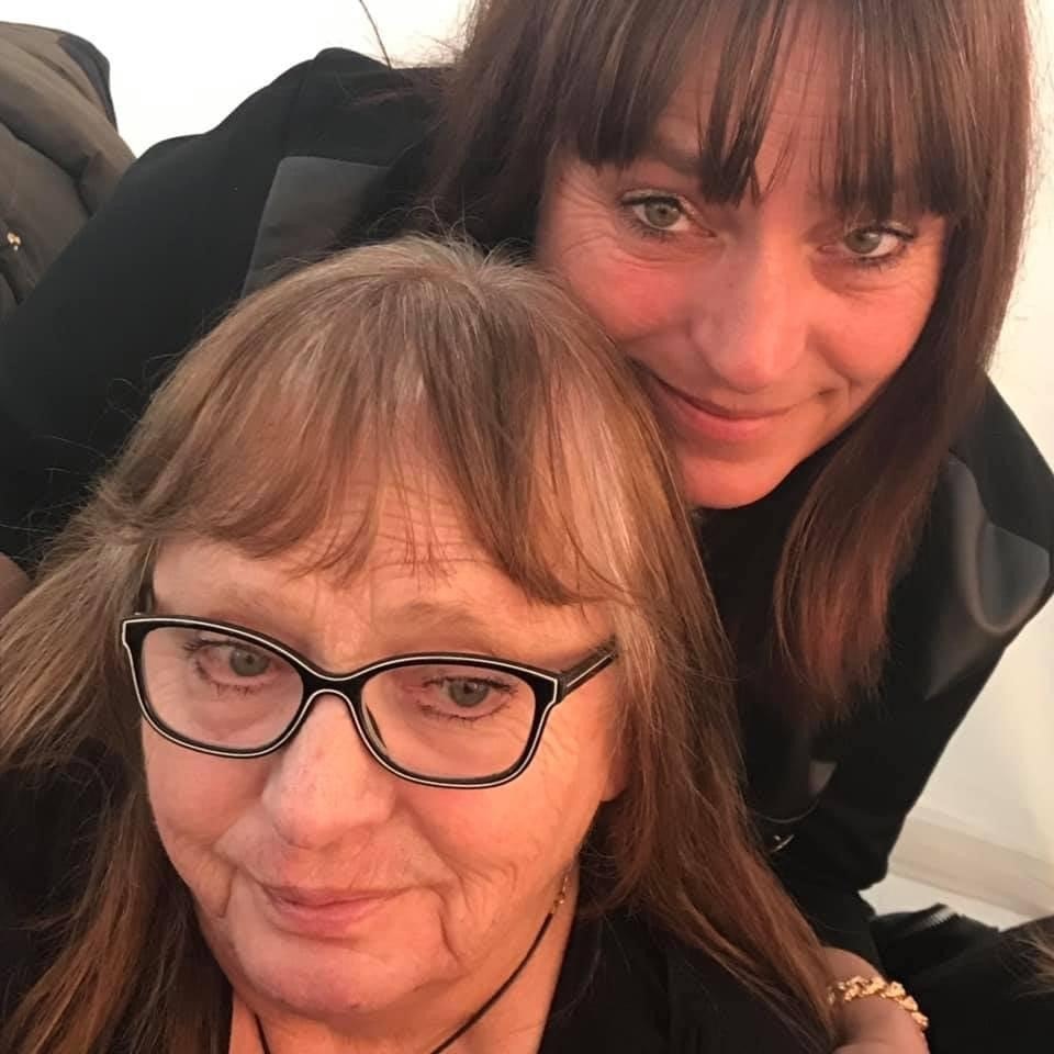 Heidi Storm med sin mor Inge