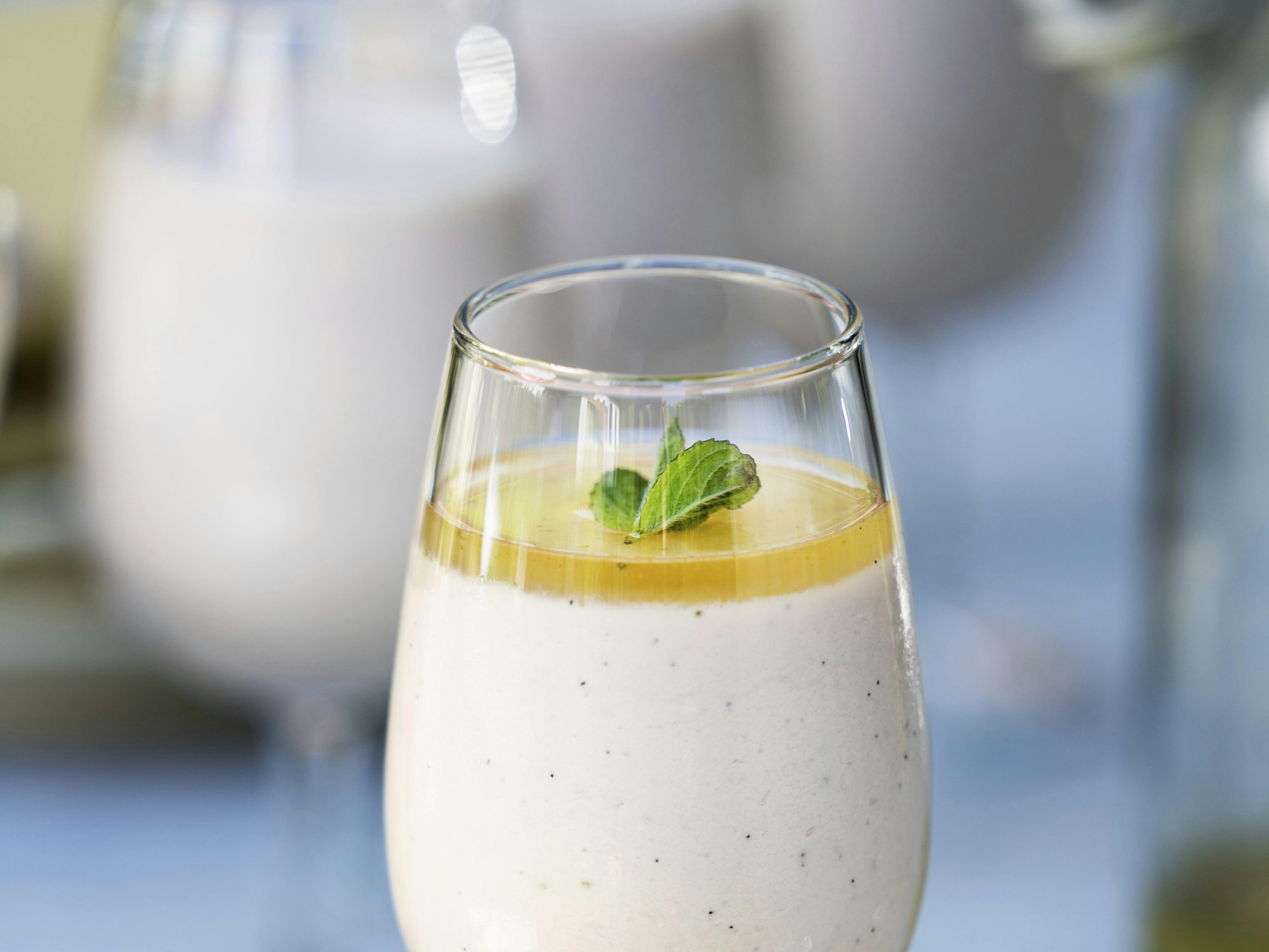 Jordbær-panna cotta