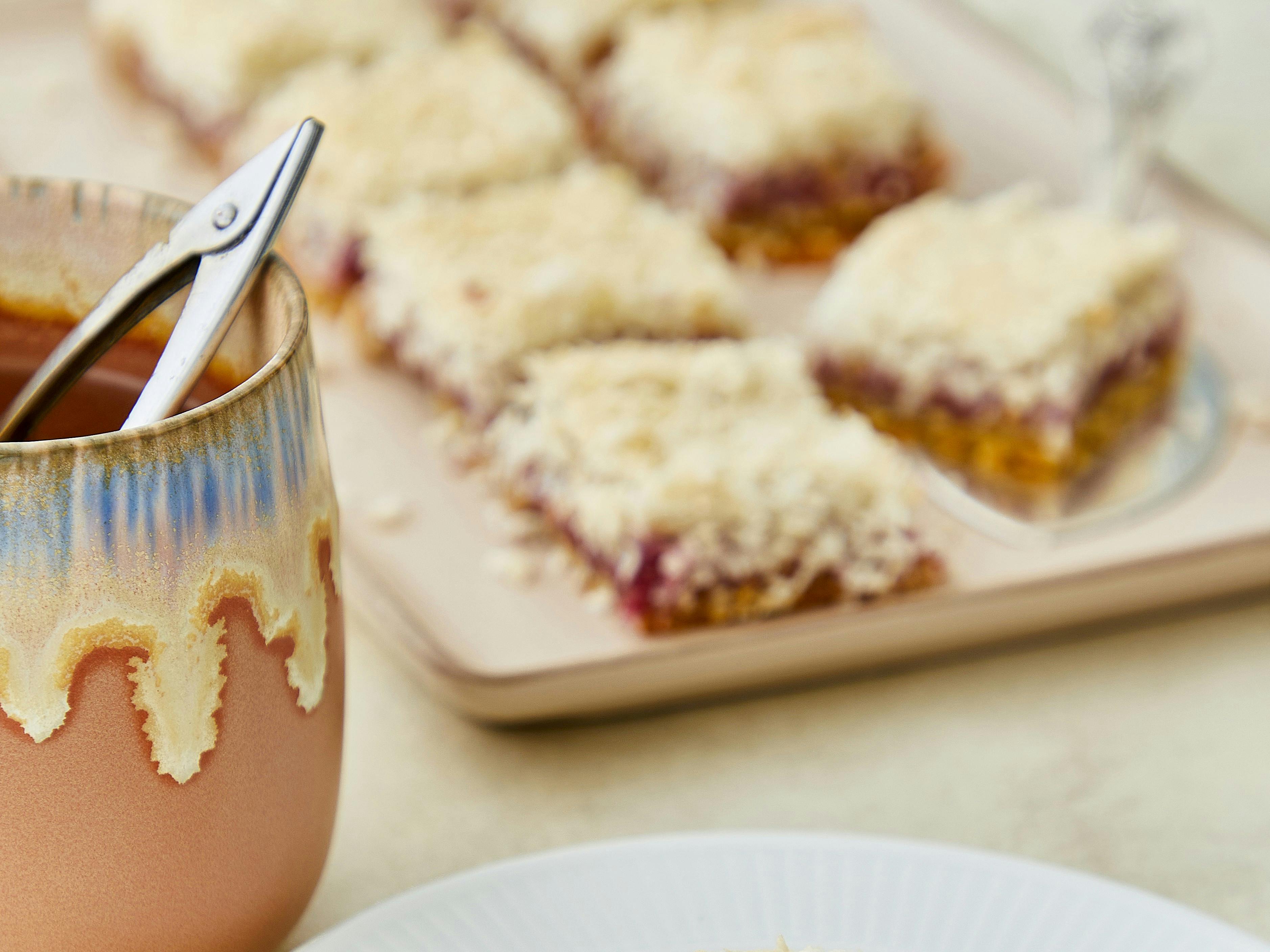 Sukkerfri mandel-hindbærkage med kokos