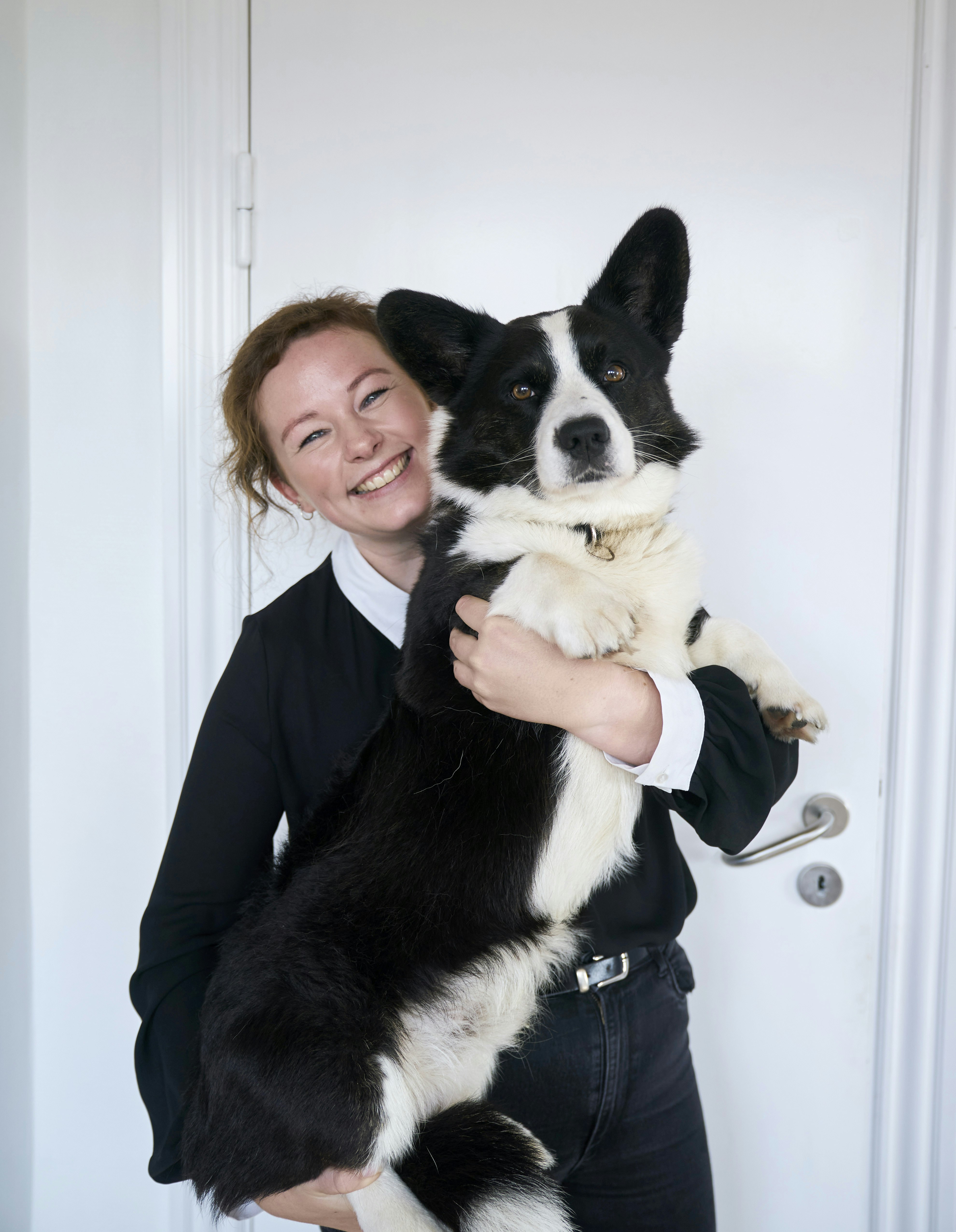 Kerstine Mouritsen med sin hund, Archi.
