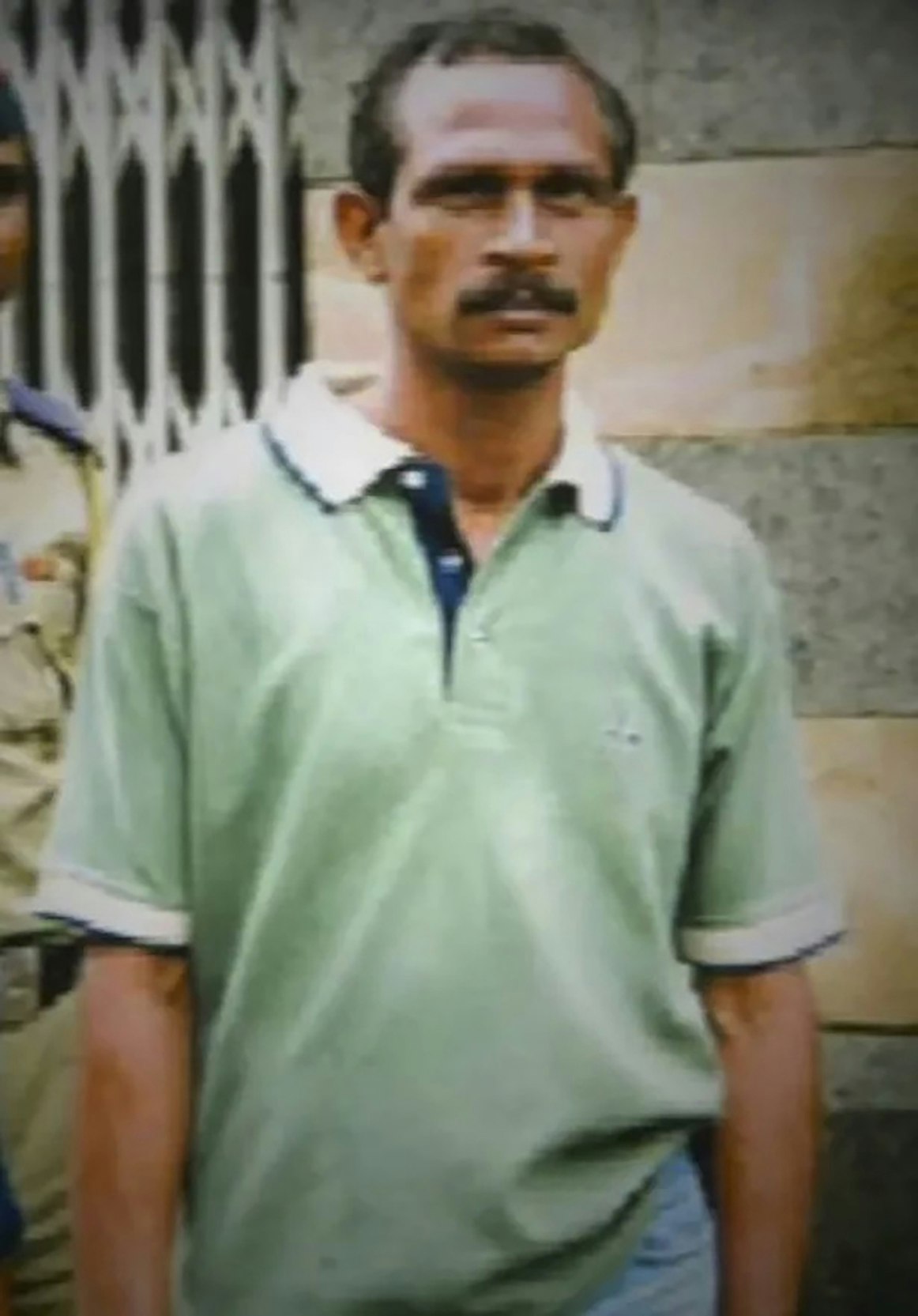 Bharat Kalicharan, også kendt som Akku Yadav