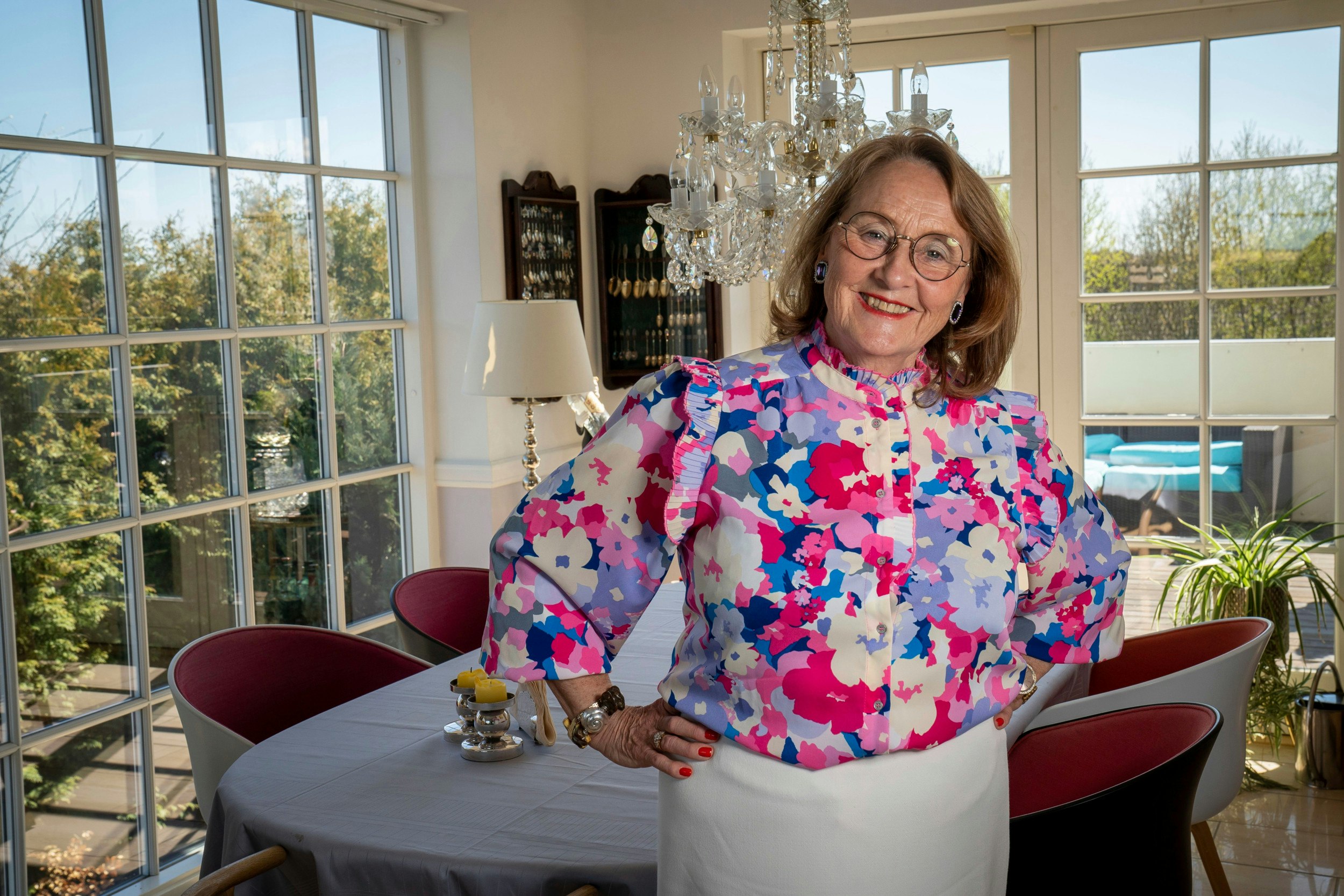 Karen blev skilt efter 42 år. Hun fik beskeden i en e-mail.