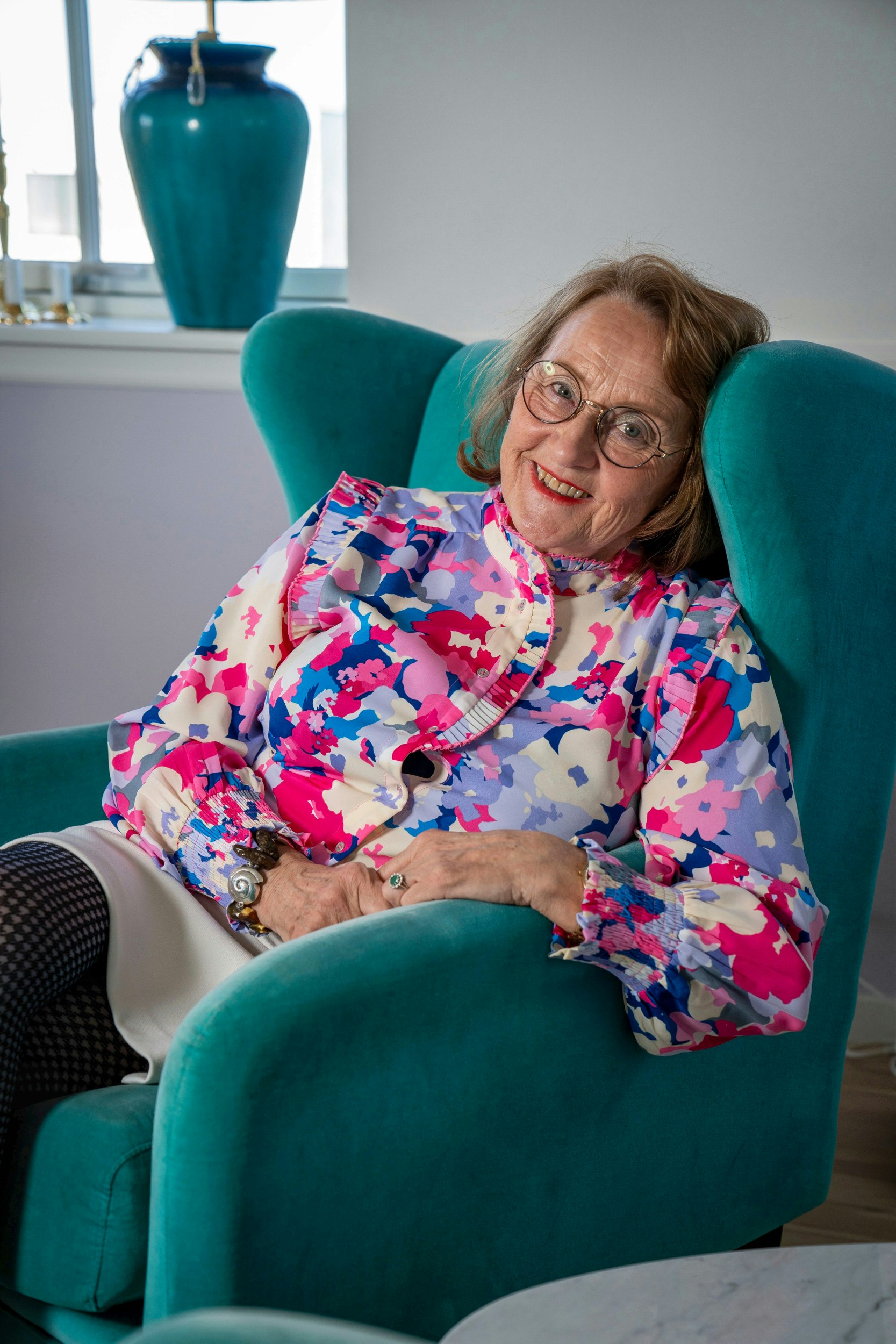 Karen blev skilt efetr 42 år. Hun fik beskeden i en e-mail.