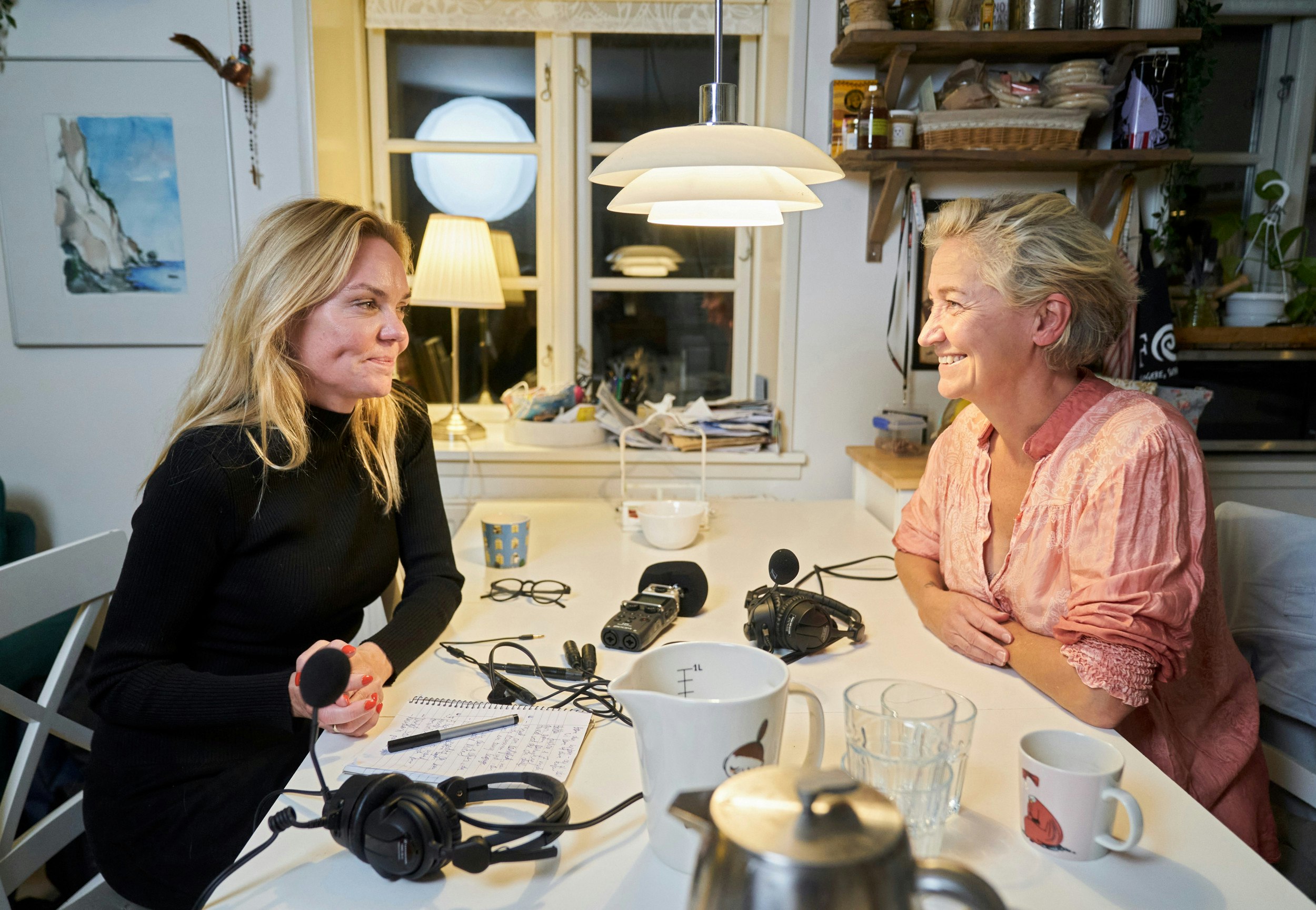 Lisbeth Zornig Andersen har fortalt sin historie til journalist Karin Heurlin i podcasten ”Min kærlighedshistorie.” Hun gør det især i håb om at vise andre, at man godt kan lære at være i et langt og godt forhold, selvom man har en tung bagage.
