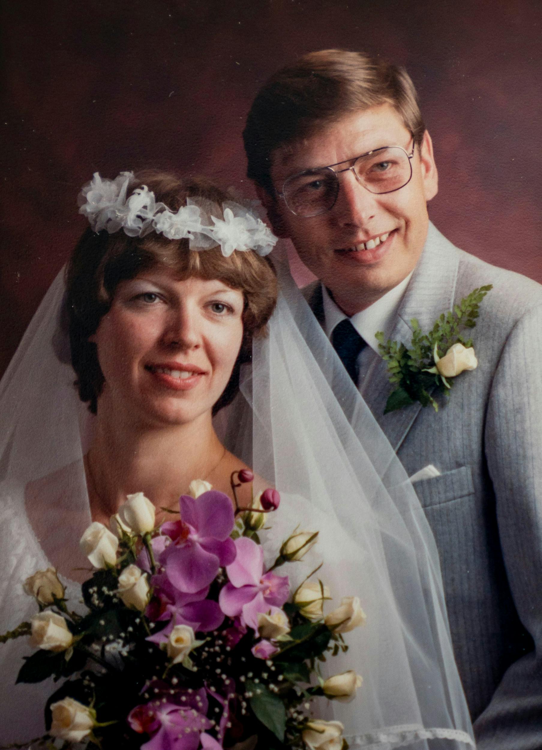 Tre måneder efter deres første blev Marianne og Bjørn gift.