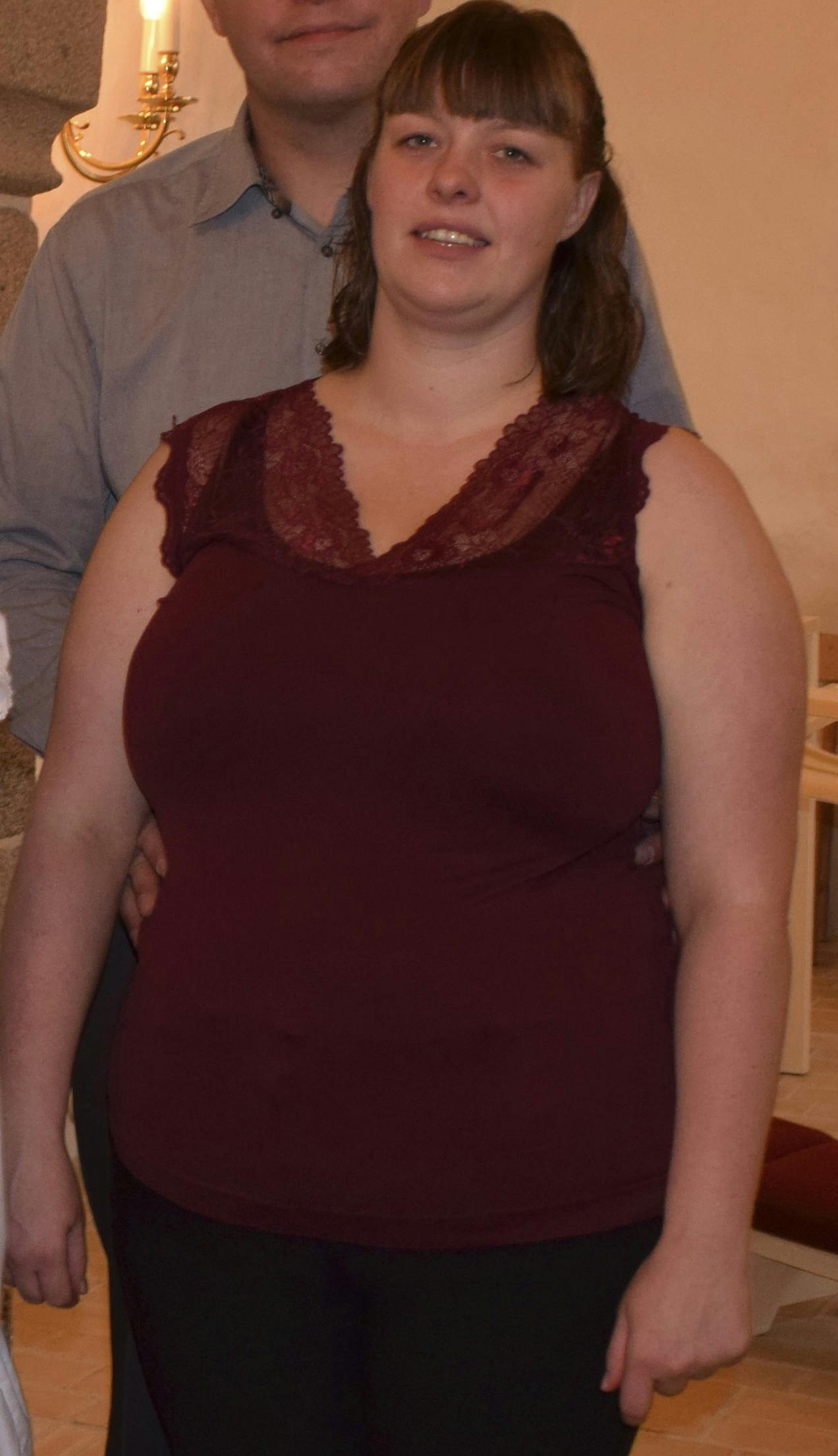 Et privat og beskåret foto af Heidi Sørensen, da hun vejede 96 kilo.