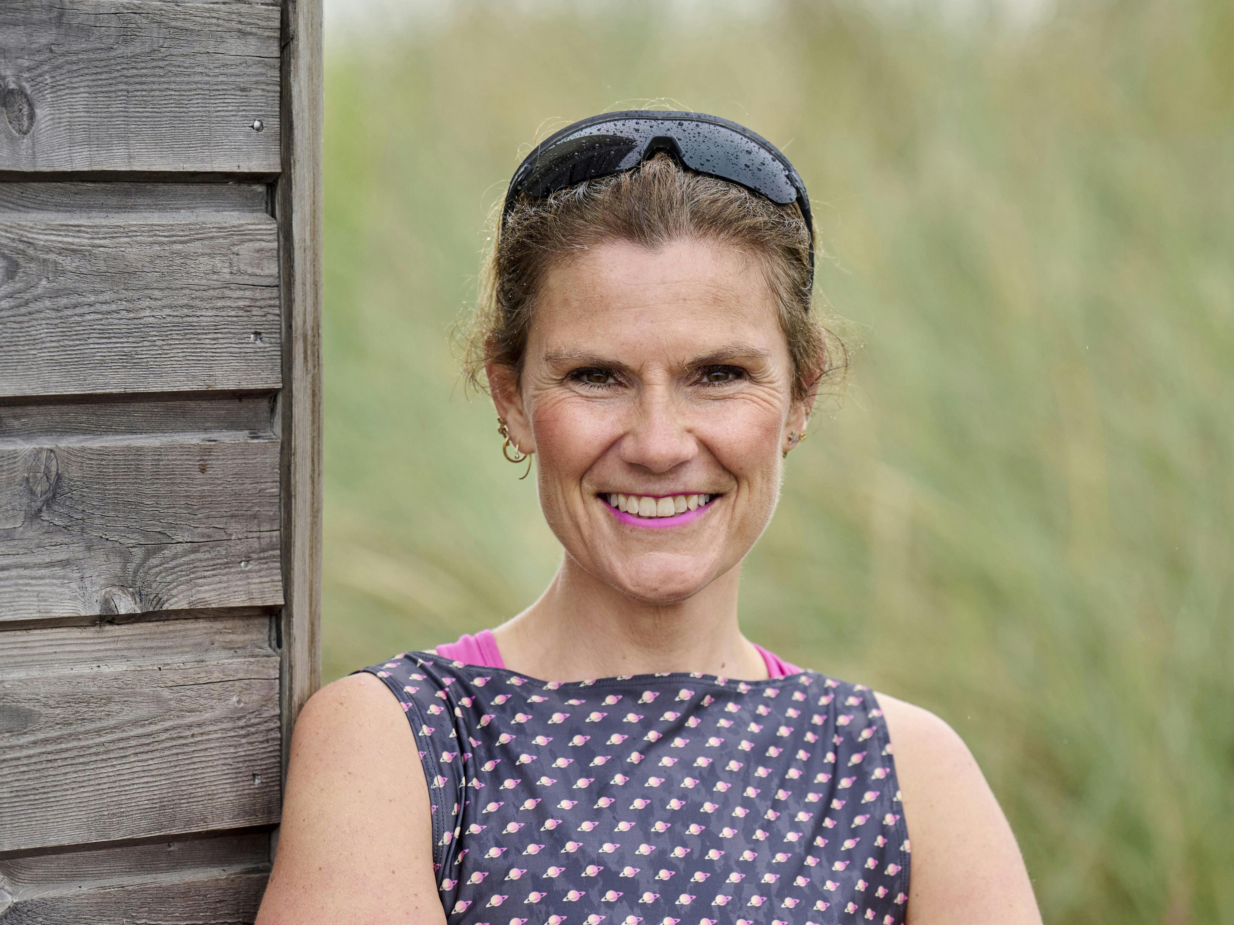 Christina Madsen har tabt sig 16 kilo med Boost Kuren. Her ses hun ved stranden på Amager, hvor hun løbetræner. ars H. LaursenJournalist: Vibeke C. LarsenOptagelsedato: 2024.07.11