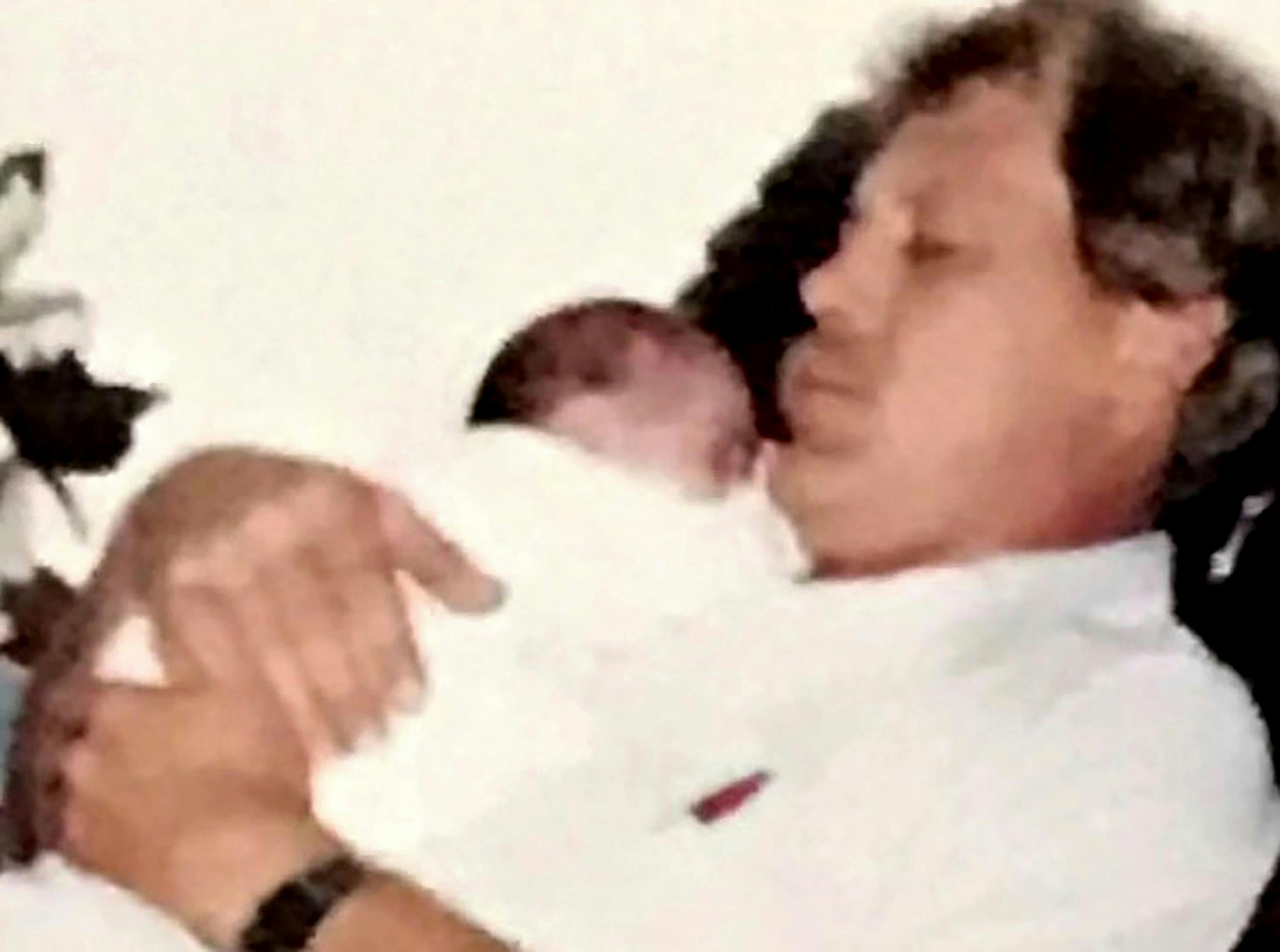 Gary Parker med sin og Sharons nyfødte datter. Den lille pige var kun 10 dage, da hun mistede sin mor.