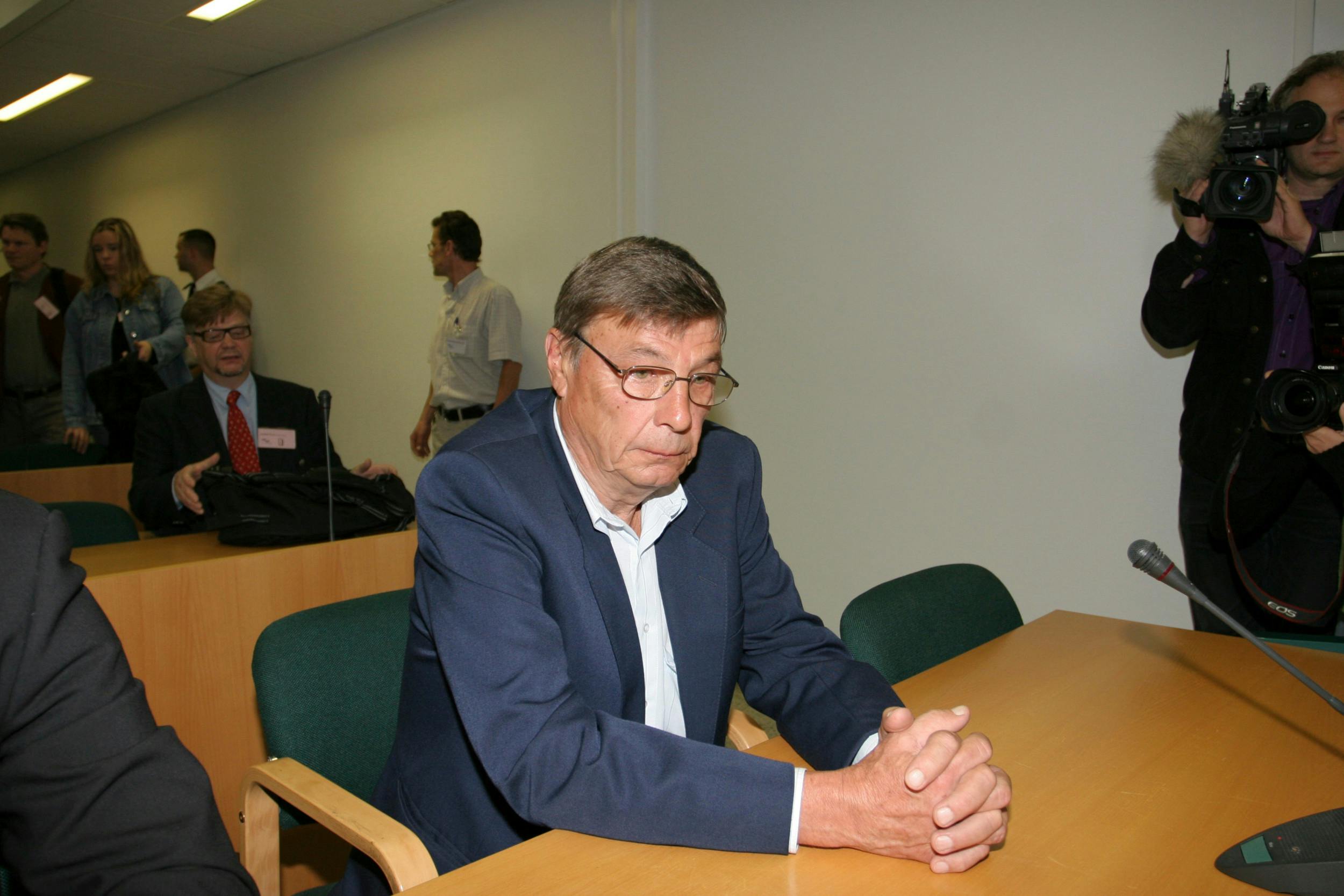 Nils Gustafsson, fotograferet før domsafsigelsen den 8. september 2005.