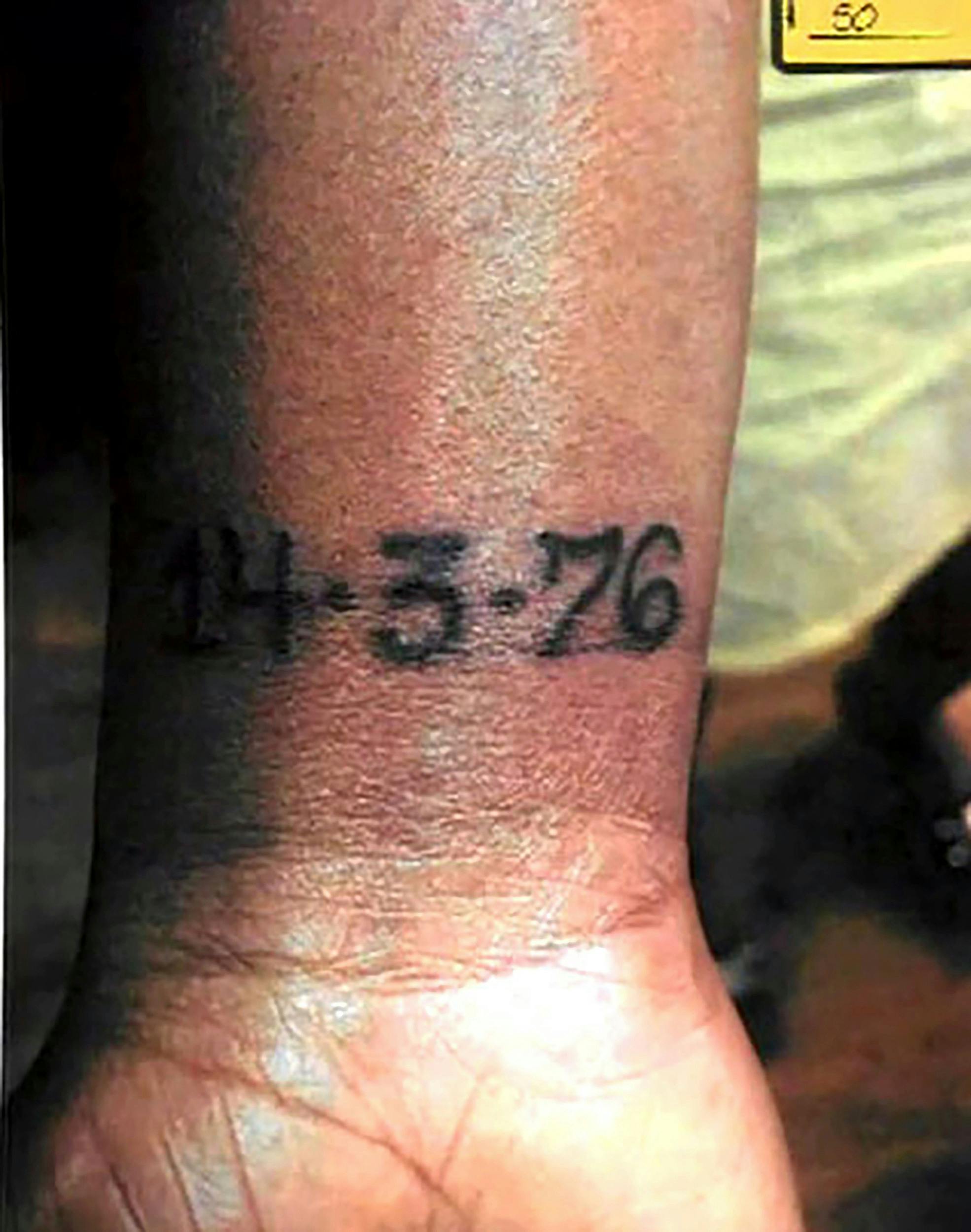 Som en kærlighedserklæring fik Andreen tatoveret sin ungdomskærestes fødselsdato på armen.