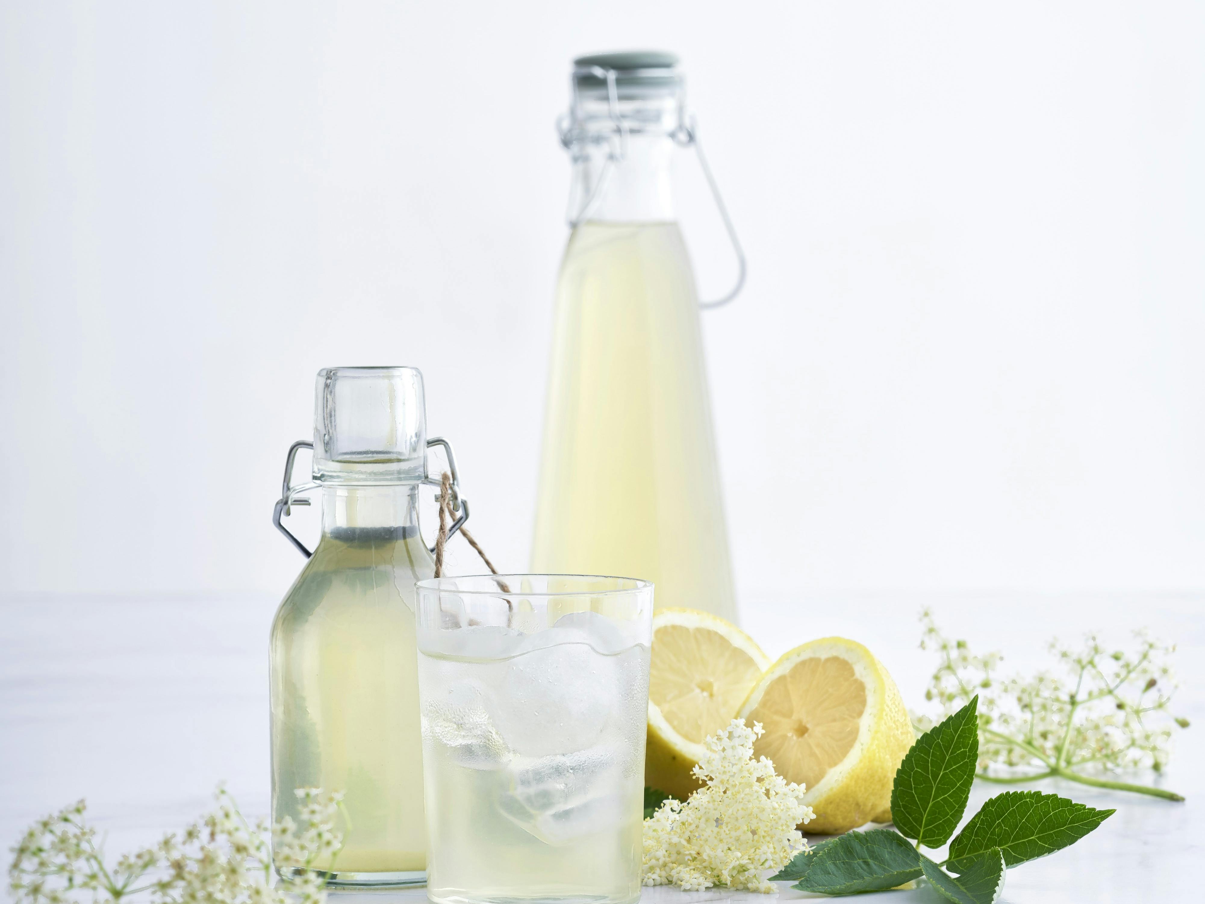 Hyldeblomstsaft med citron
