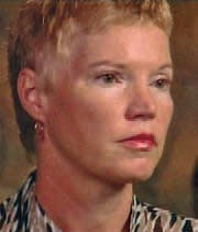 Laura Halls mor, Carol Hall