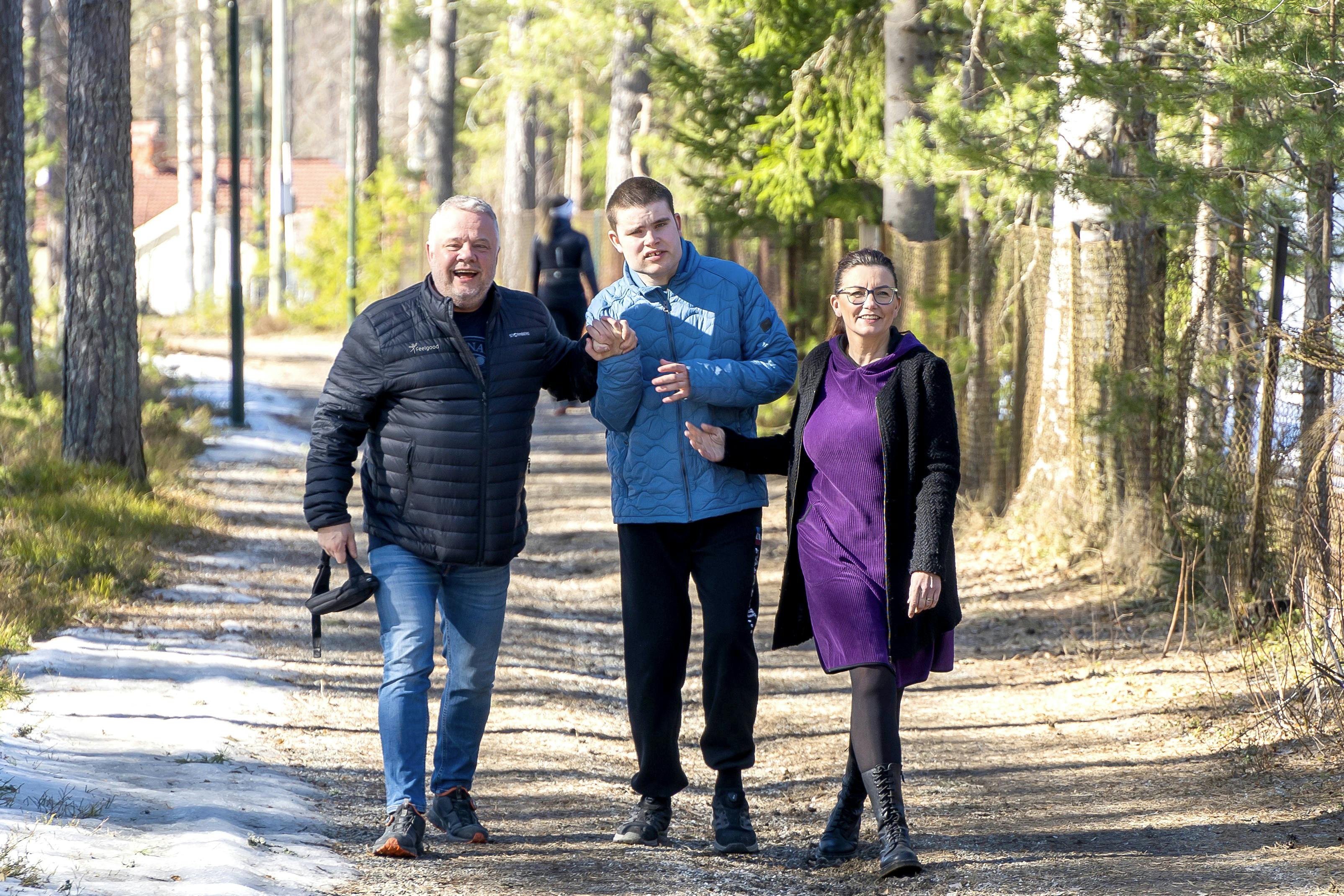 Truls, Anne og søn.