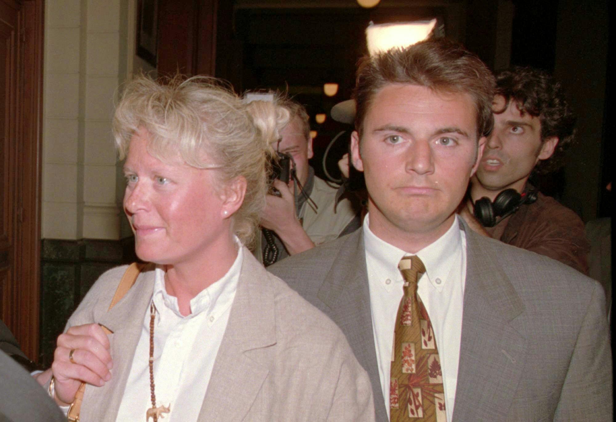 Ulrika Bidegård ankommer til retten i Bruxelles i 1995