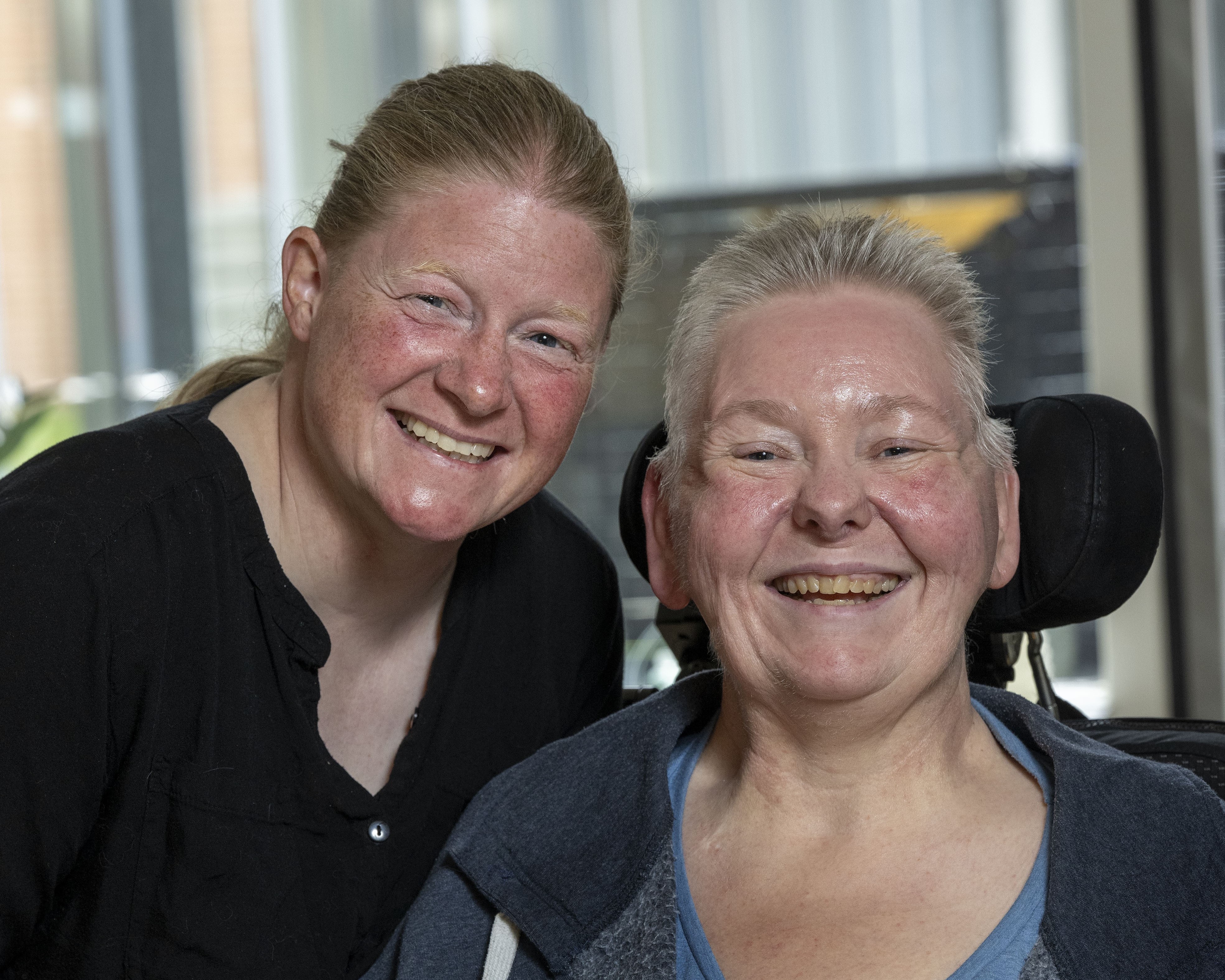 Karina Nielsen og søsteren Bettina Munch Petersen