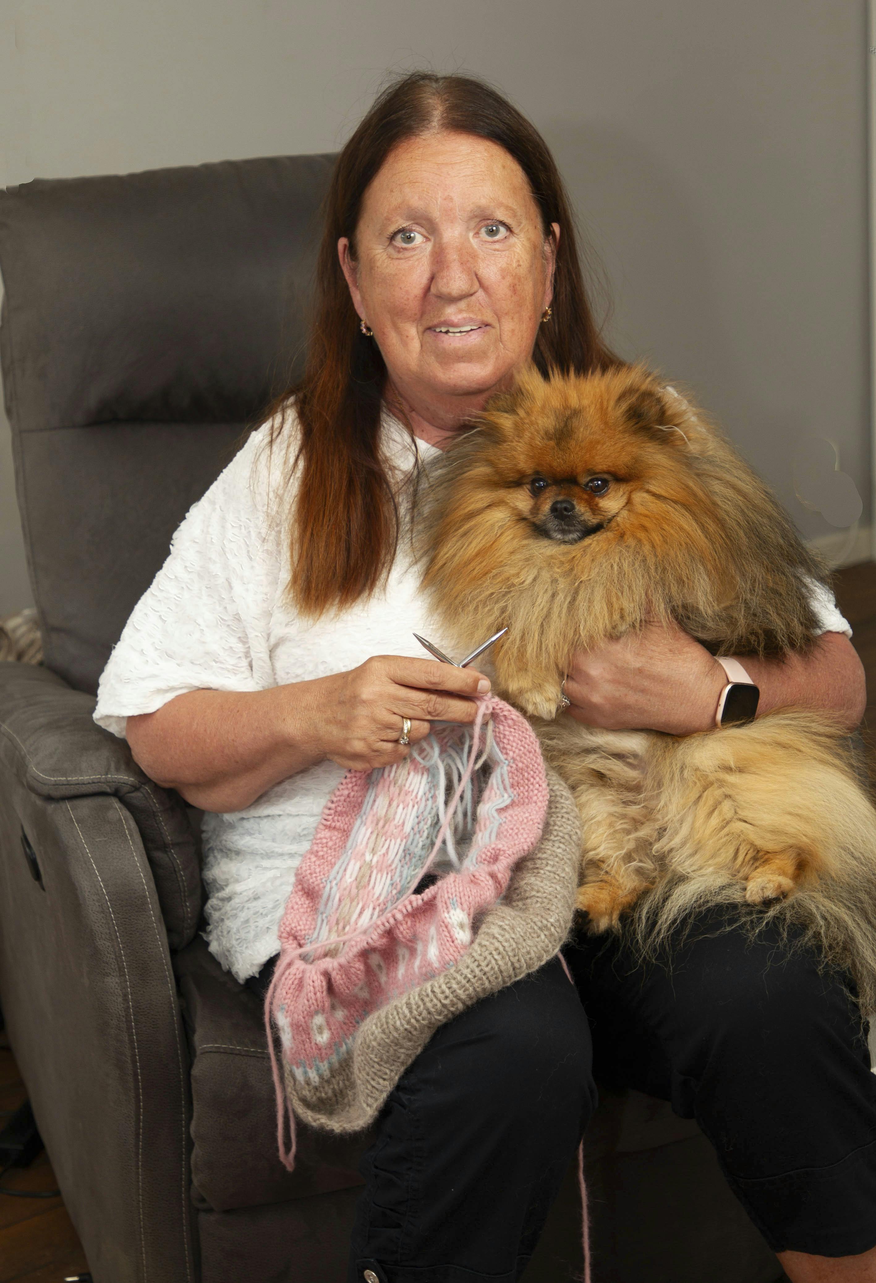 Berit og hund.