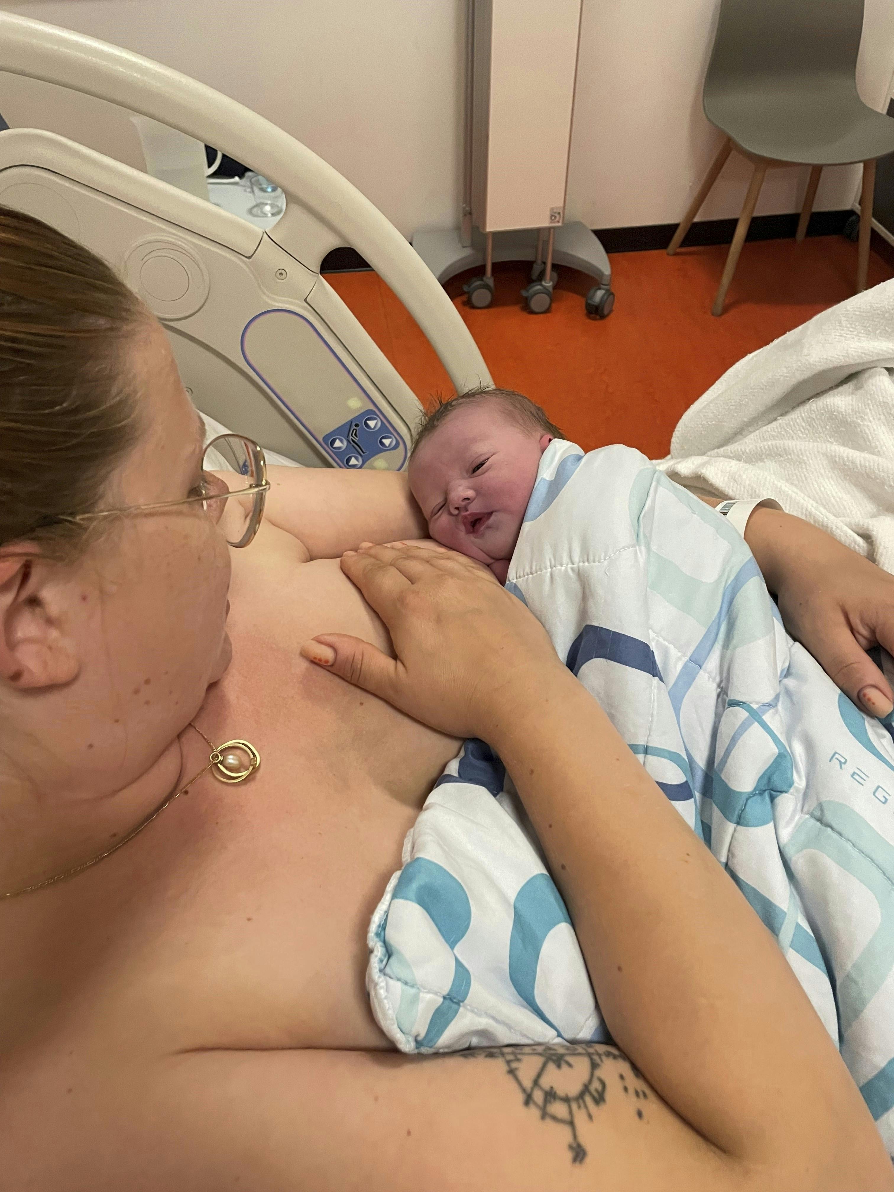 Neel på hospitalet.