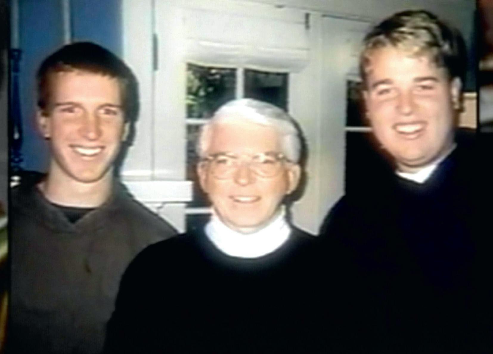 Mordet på Kristine Fitzhugh - Ken Fitzhugh sammen med to sønner