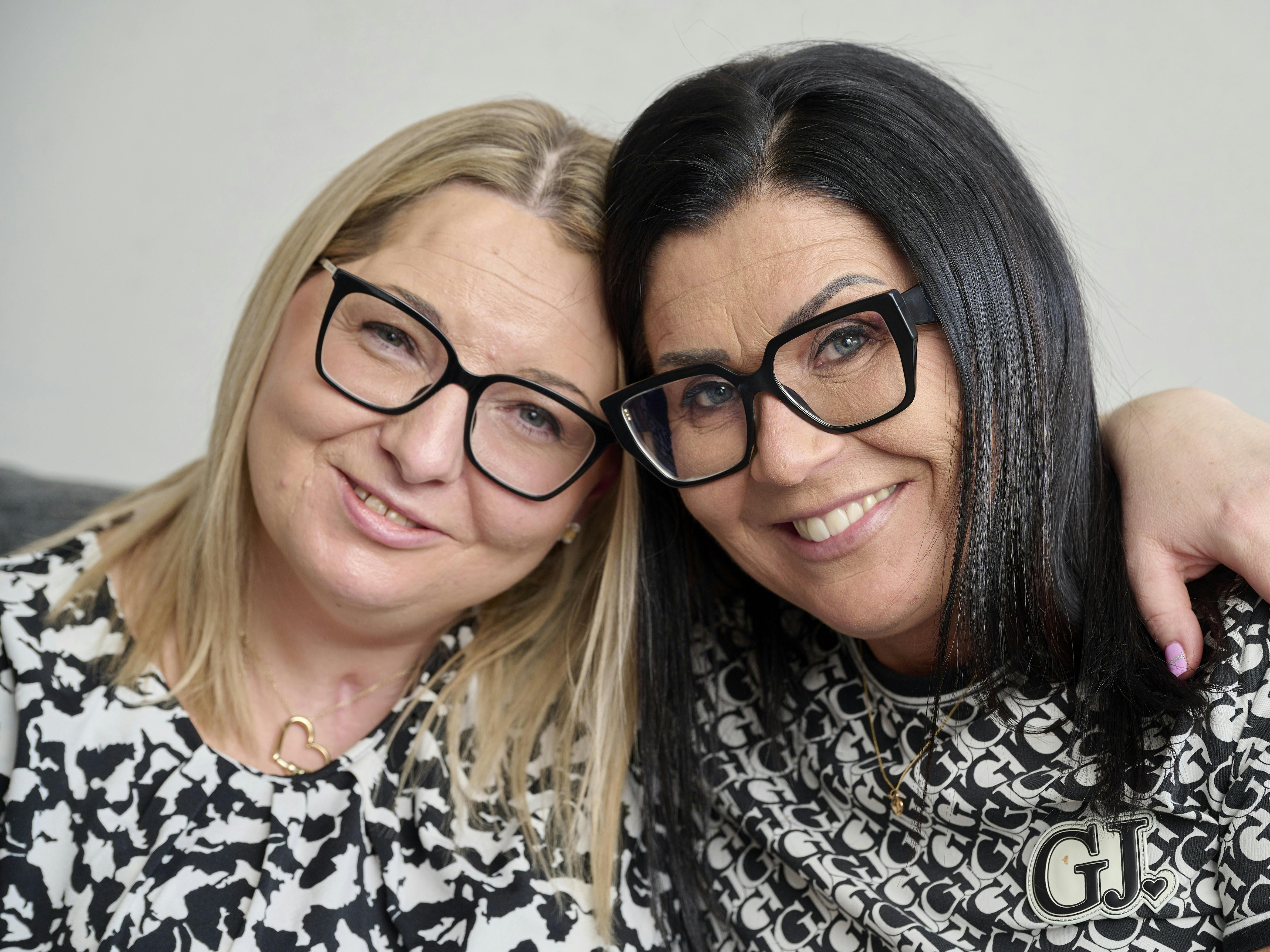 41-årige Edyta Dragoshi (t.v.) fra Karlshamn er mor til tre. 49-årige Izabela Siatrak (t.h.) bor med sin mand i Karlshamn og er mor til en søn på 15 år.