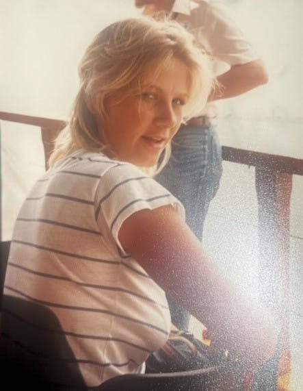 Jette Olsen som ung.