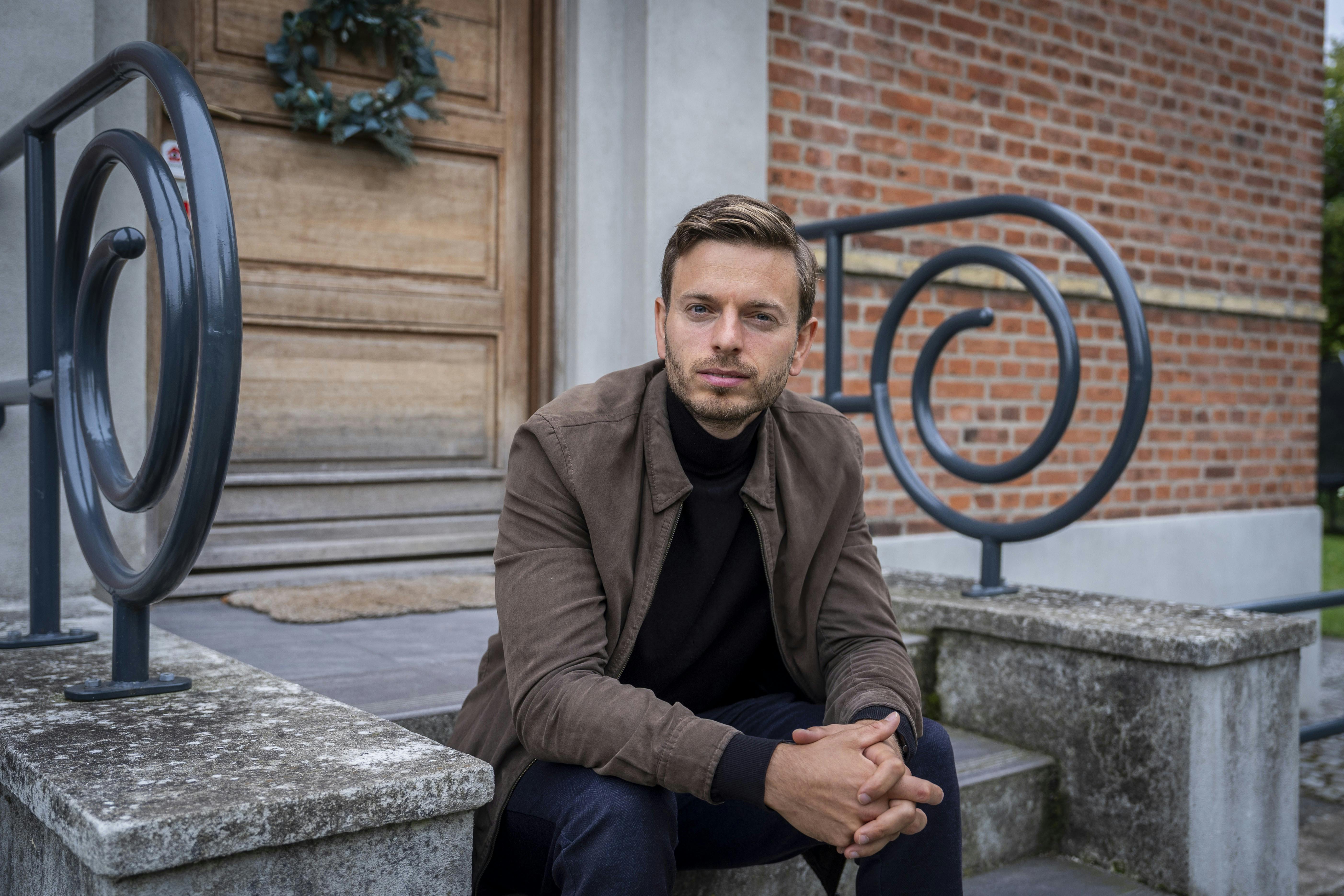 Rasmus Lund-Nielsen har skrevet en bog om skærmforbrug.
