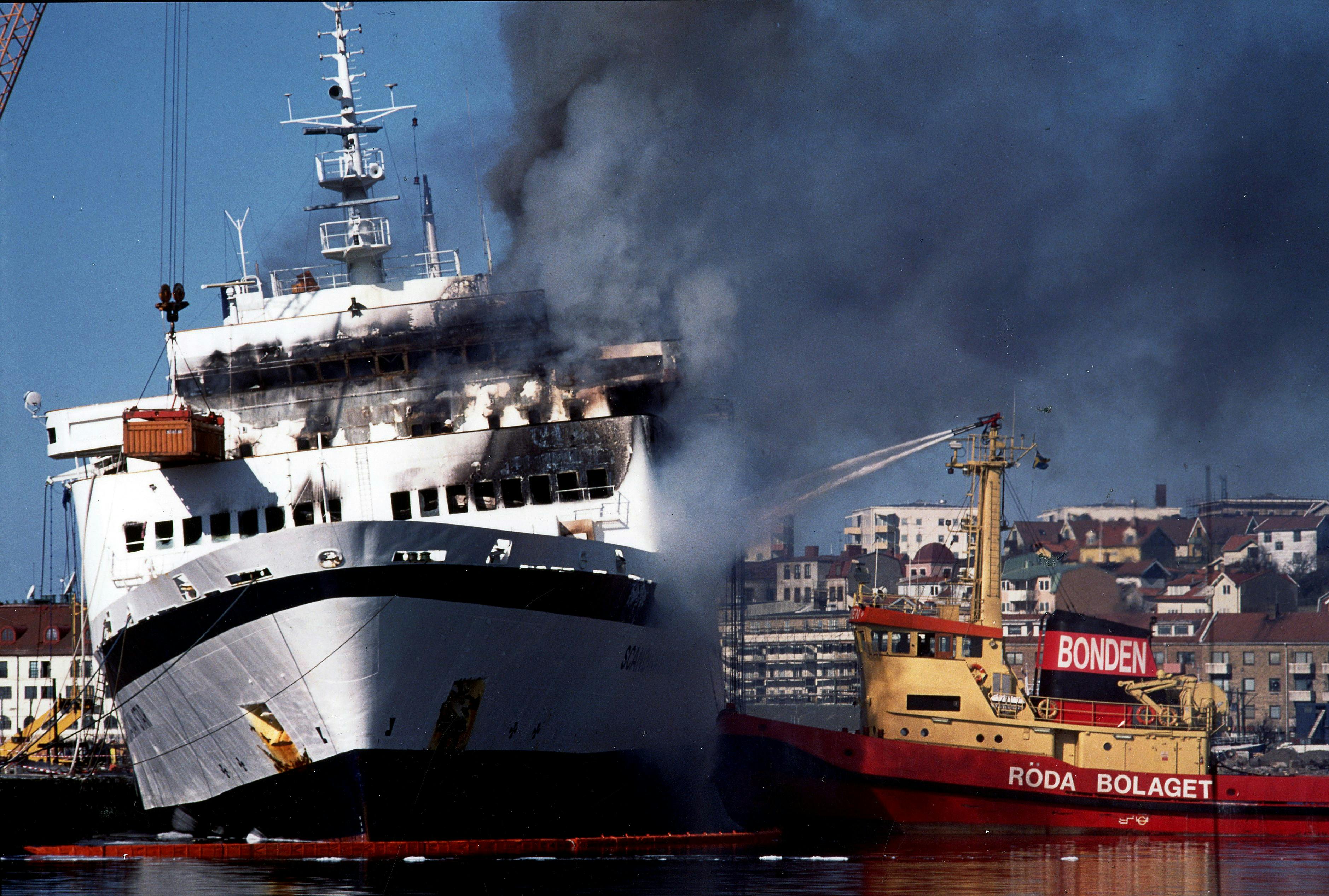 Billede af Scandinavian Star i brand.