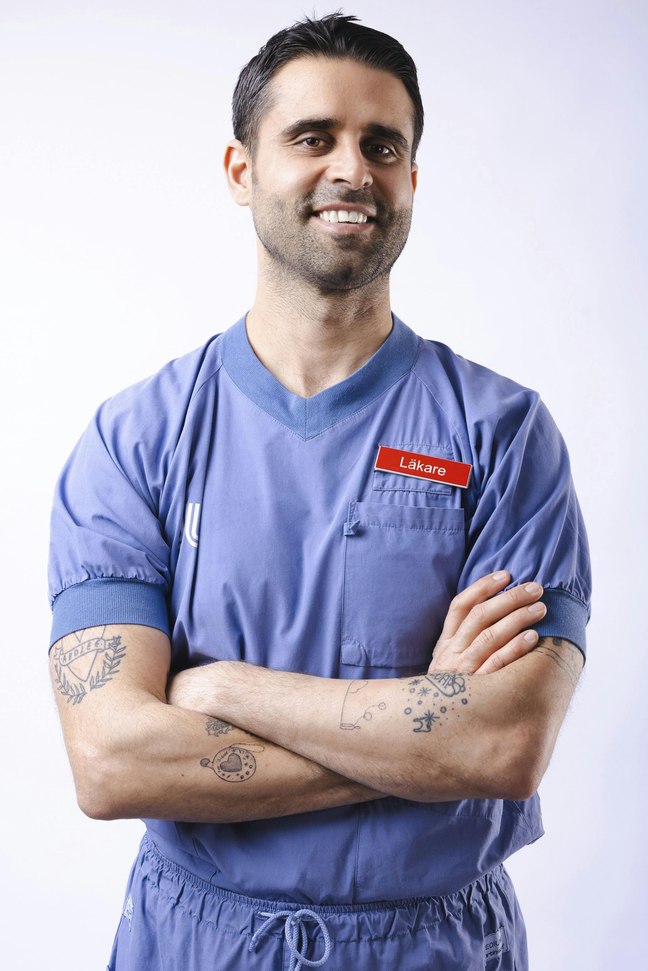 Darius Barimani er kirug og kalder sig selv for doktor damp efter sin adhd-diagnose.