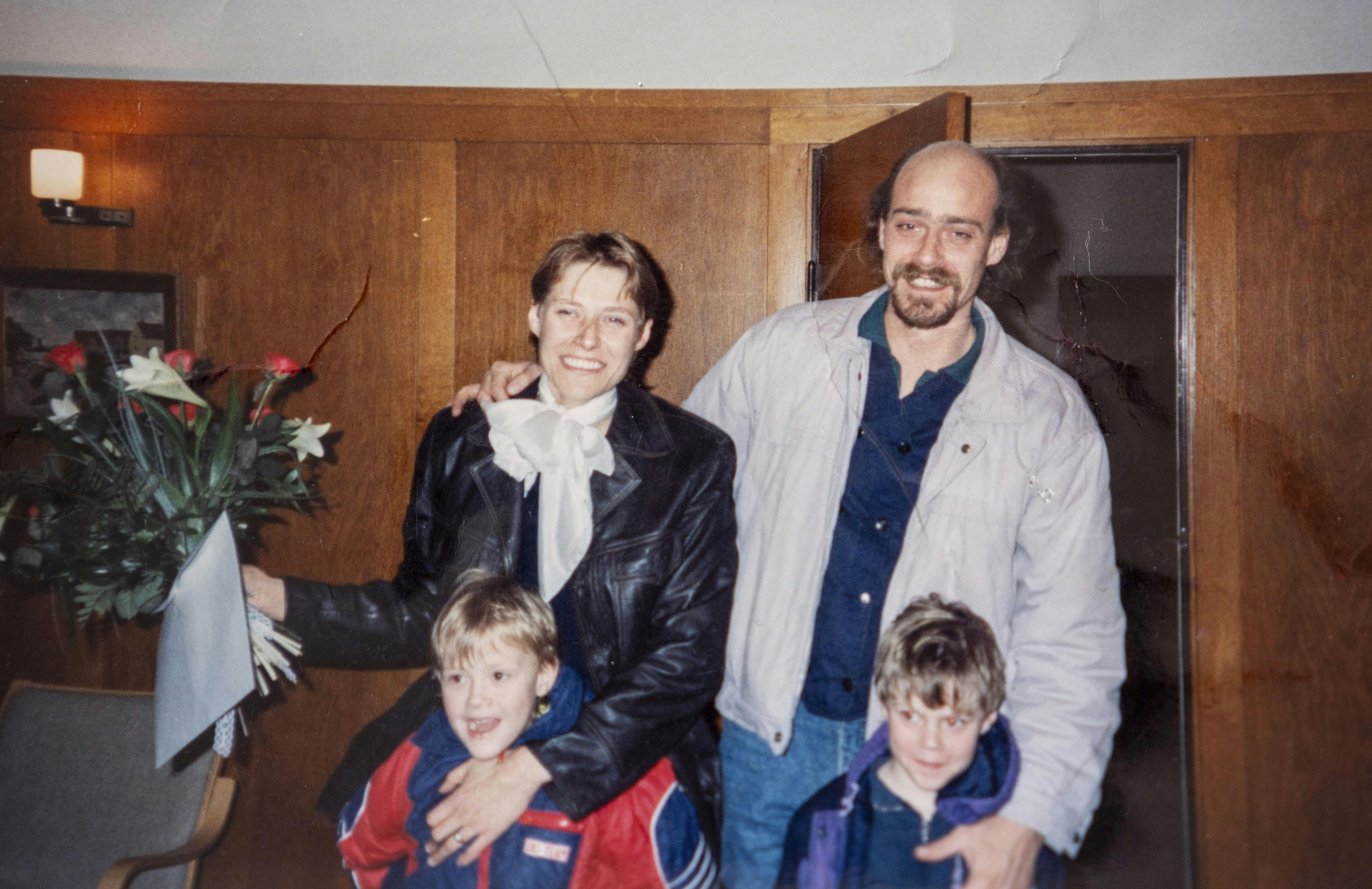 Sif Leander voksede op med sine forældre der begge var narkomaner, men hun elskede dem alligevelDato: 1.10.2025Sted: FrederikssundJournalist: Nina SommerFoto: Copyright : Martin Høien/Aller Media Danmark