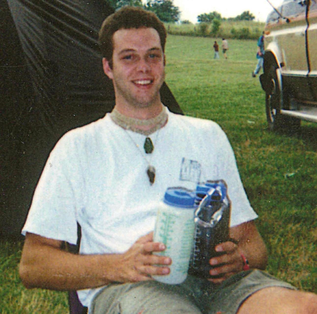 Holly Dunn overlevede møde med massemorder - Offeret Chris Maier