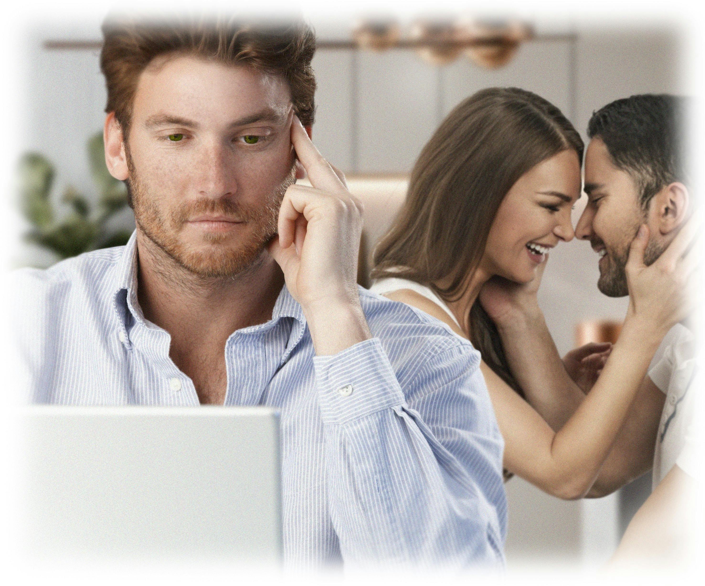 Læserfortælling om ferieflirt: Han sad tit og arbejdede ved et bord i stuen. Det føltes lidt mærkeligt.