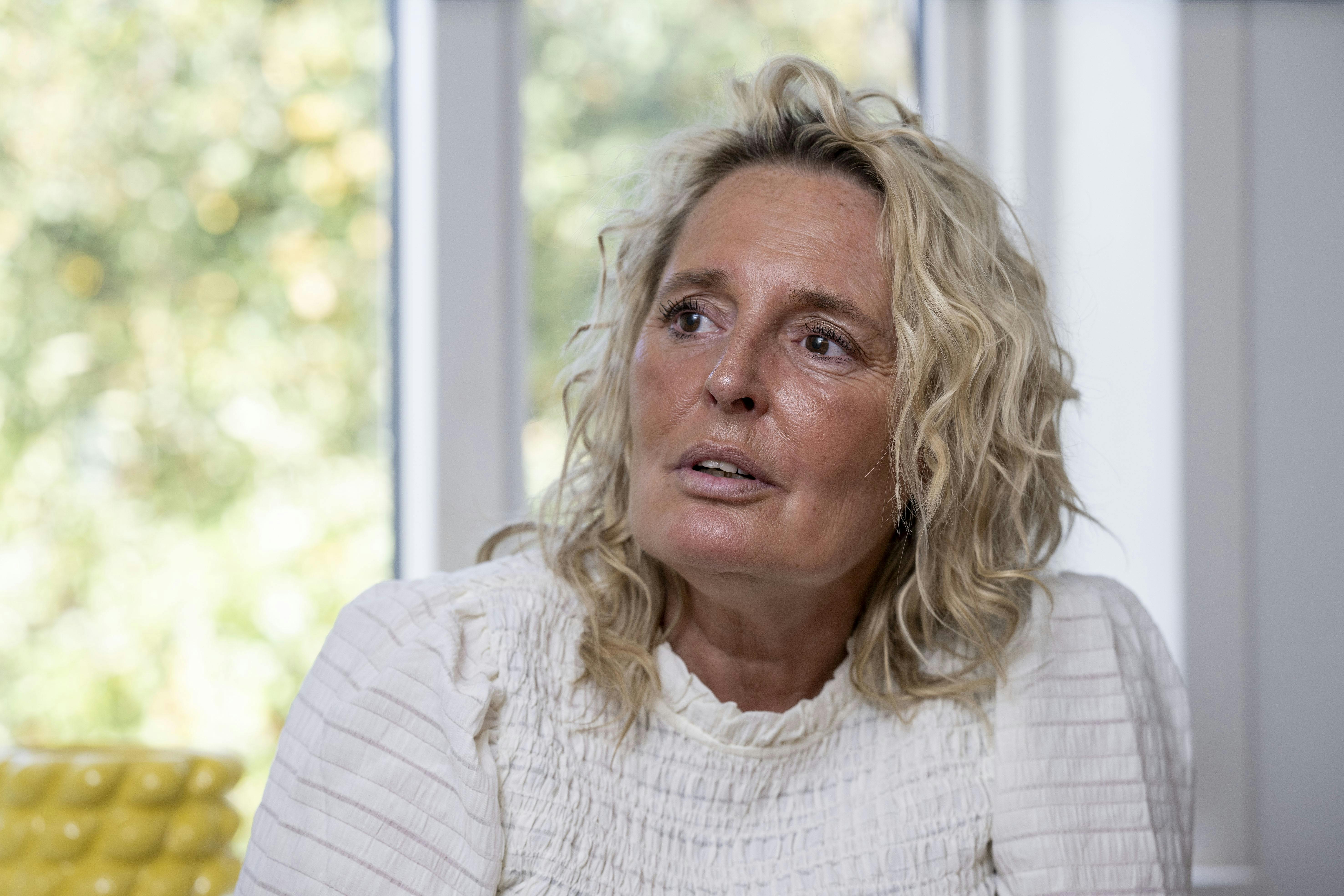 Nynne Frederiksen er tidligere sexarbejder. Hun har arbejdet som prostitueret på bordeller i DanmarkFoto: © Lars Horn / Baghuset. Dato: 17.10.25Tid:                     Fredag den 17. oktober 2025 kl. 13.00. Sted:                   Nynne Frederiksen, Skovboulevarden 13, Stevnstrup, 8870 Langå. Telefon: 60226882. Opgave:            Nynne Frederiksen er tidligere sexarbejder.  Hun har arbejdet som prostitueret på bordeller i Danmark