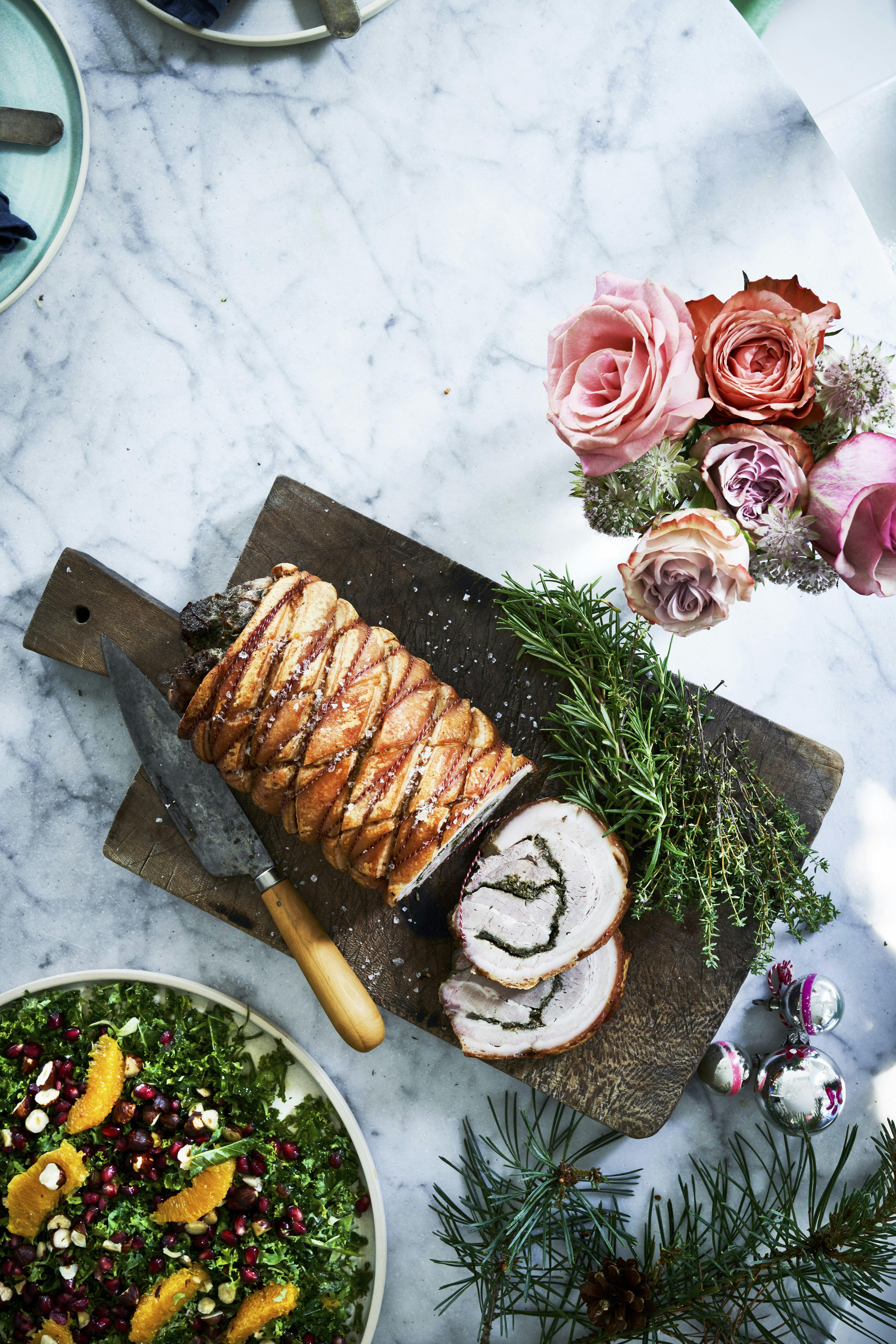 Porchetta med urter og hvidløg.