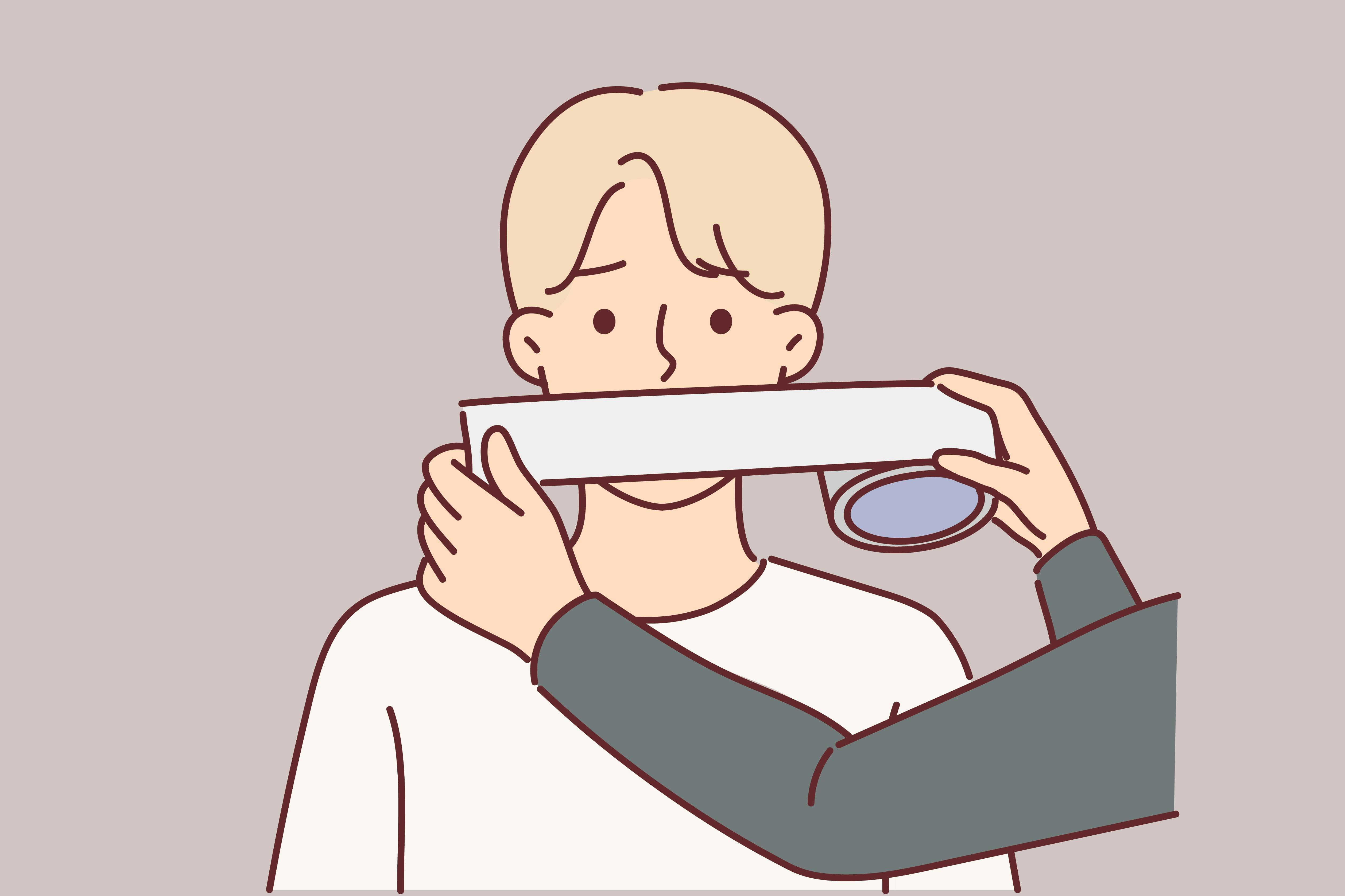 Tegning af dreng, der får sat tape på munden. Det et et tip på sociale medier i forhold til at sove bedre, men det er risikabelt.