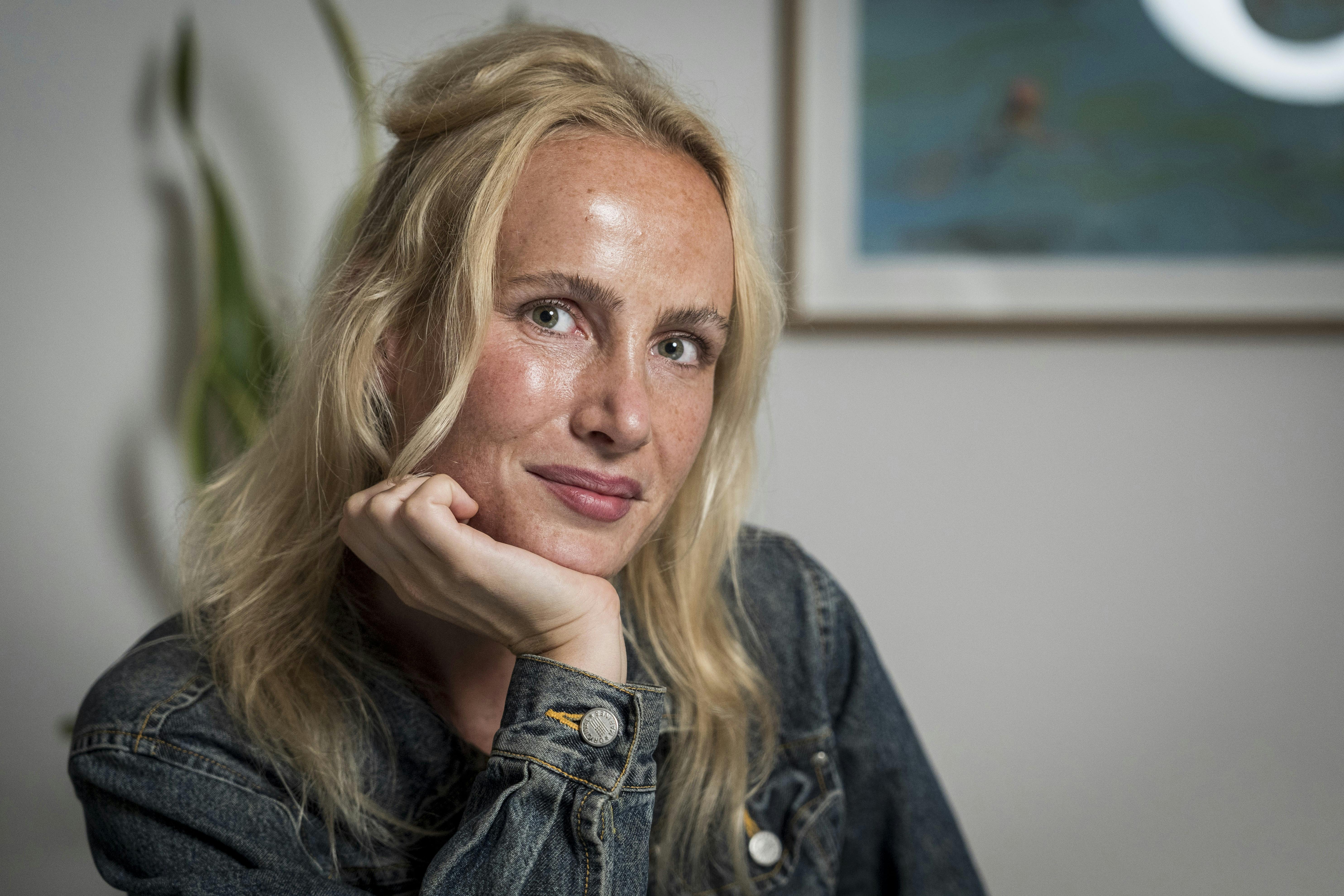 Foto af Katrine Maria Goli Jensen, som er donorbarn og har fundet ud af at sin bedste veninde Iben Schmidt er hendes søster.