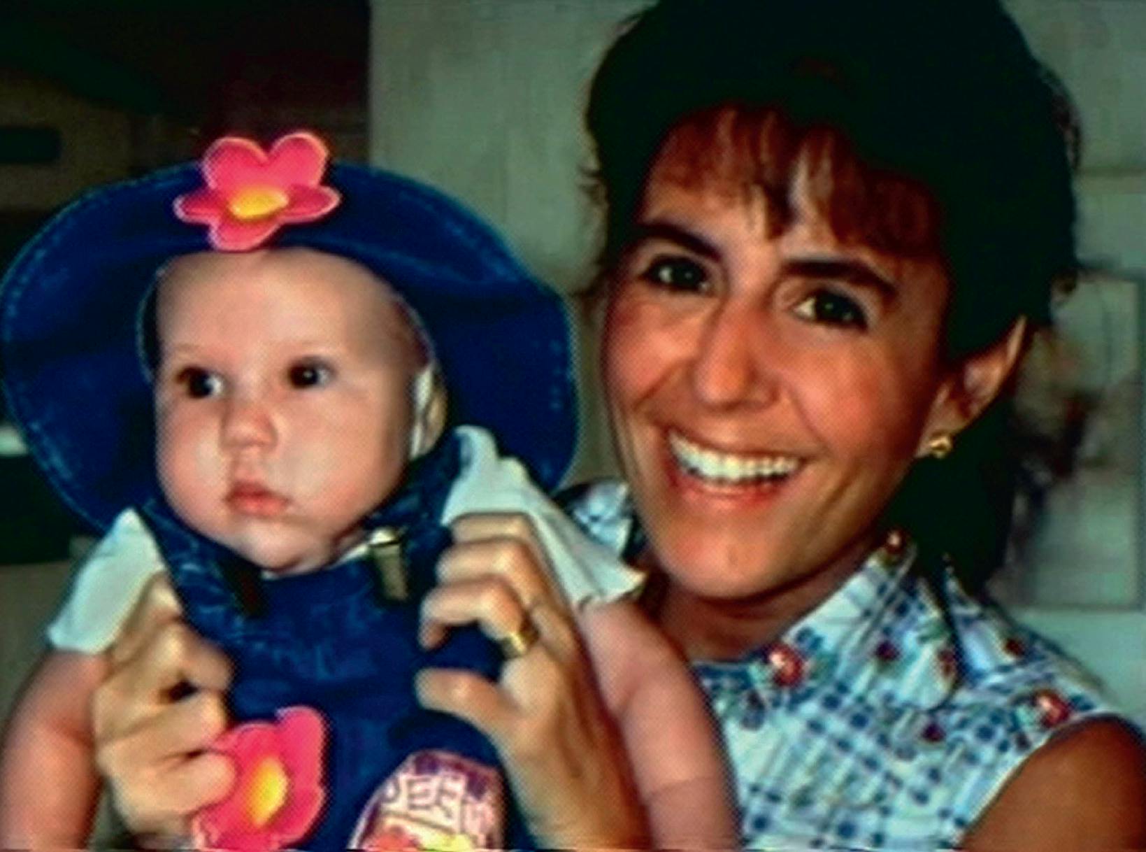 Mordet på Donna Winger - Offeret Donna Winger med datteren Bailey