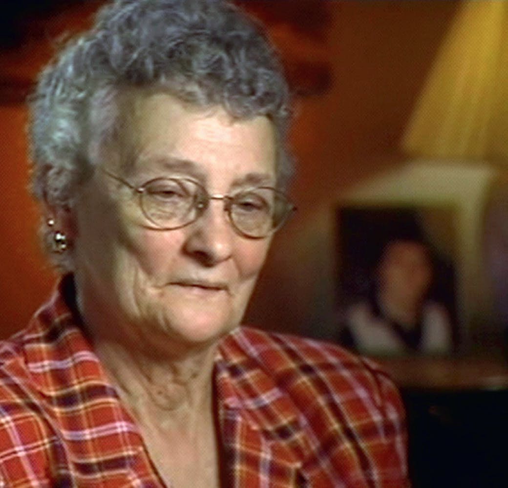 Mordet på Donna Winger - Offeret Roger Harringtons mor