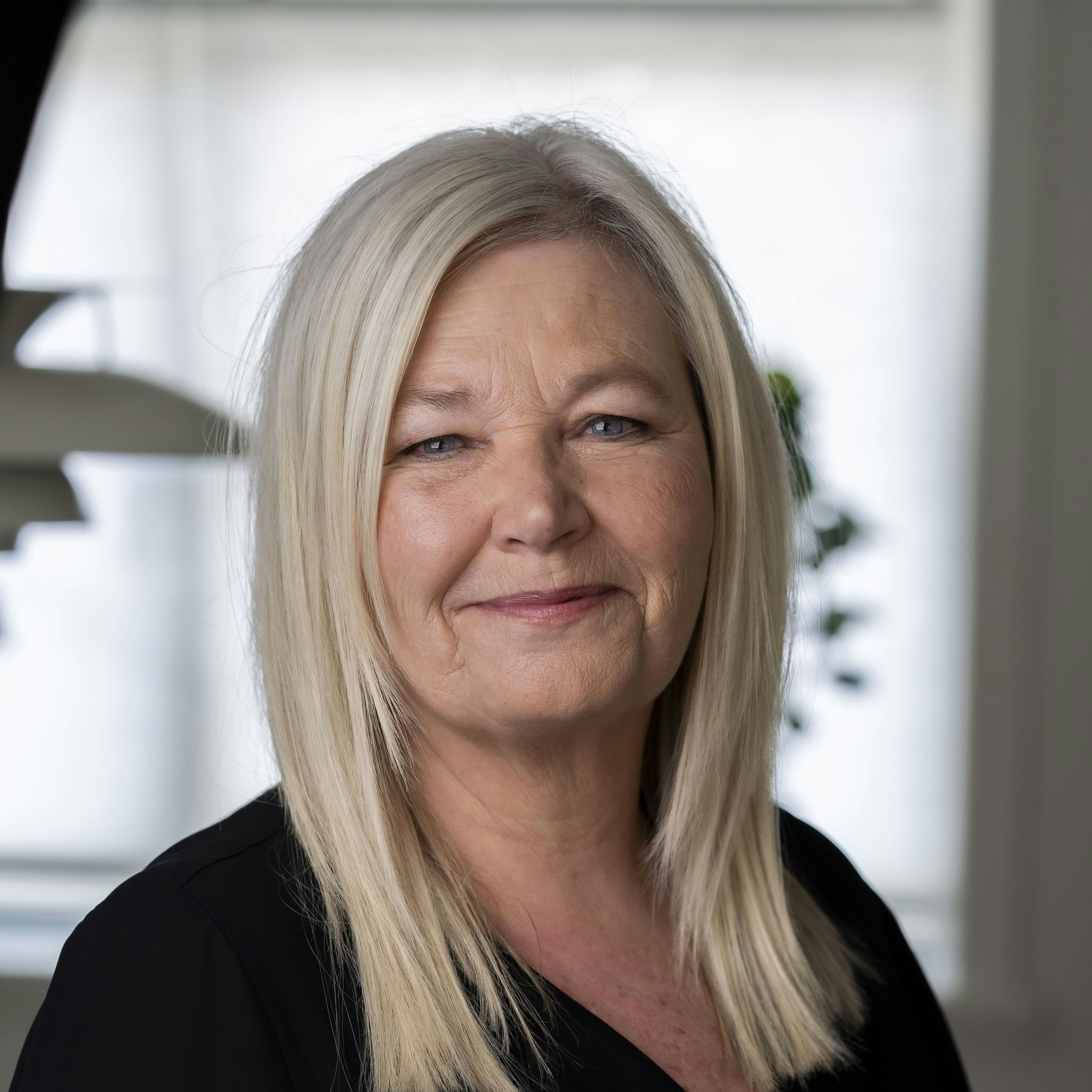 Anne-Marie Østersø - Clairvoyant og brevkasseredaktør på Ude og Hjemme