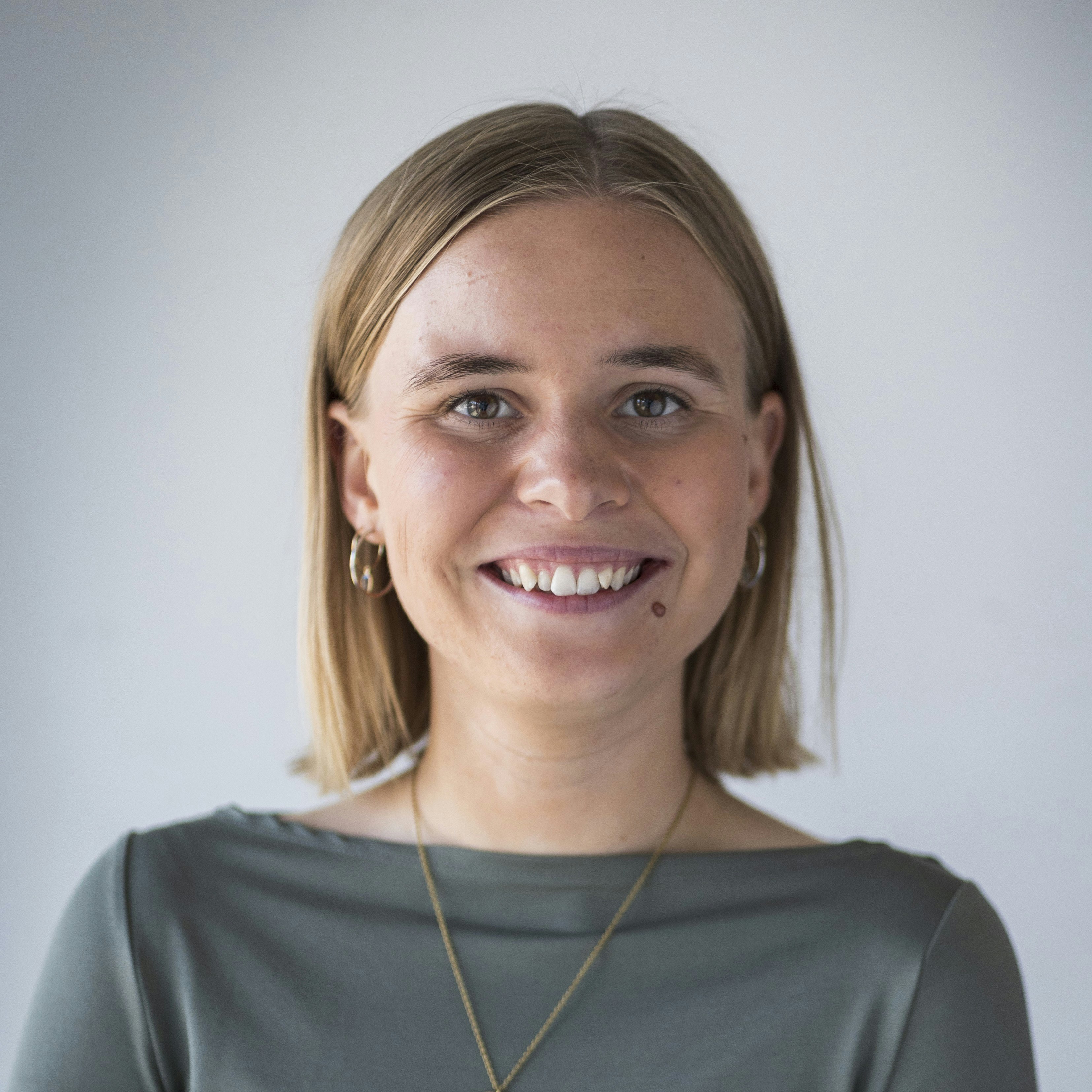 Urd Alvang Bruun de Neergaard - Journalistpraktikant på Ude og Hjemme