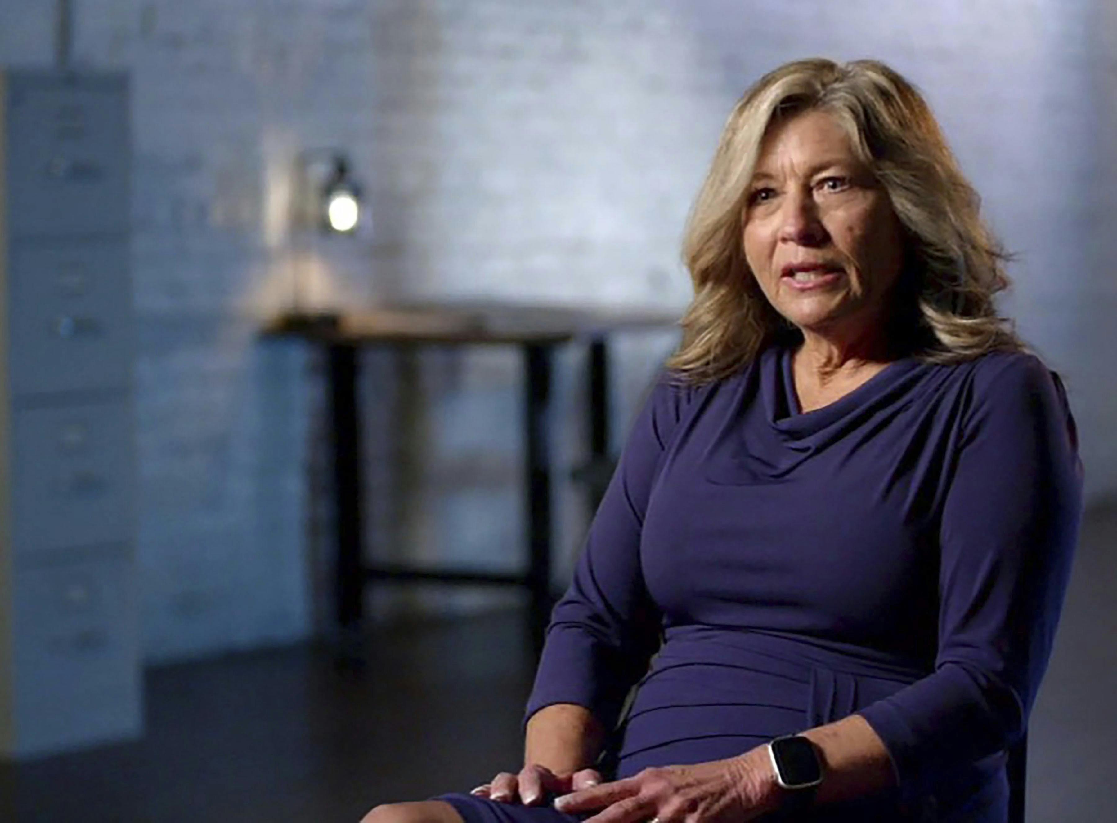 Mordet på Chuck Shriner - Sherif Donna Foster var fra begyndelsen skeptisk over for Richard Whitings forklaring. Hun endte med at få ret