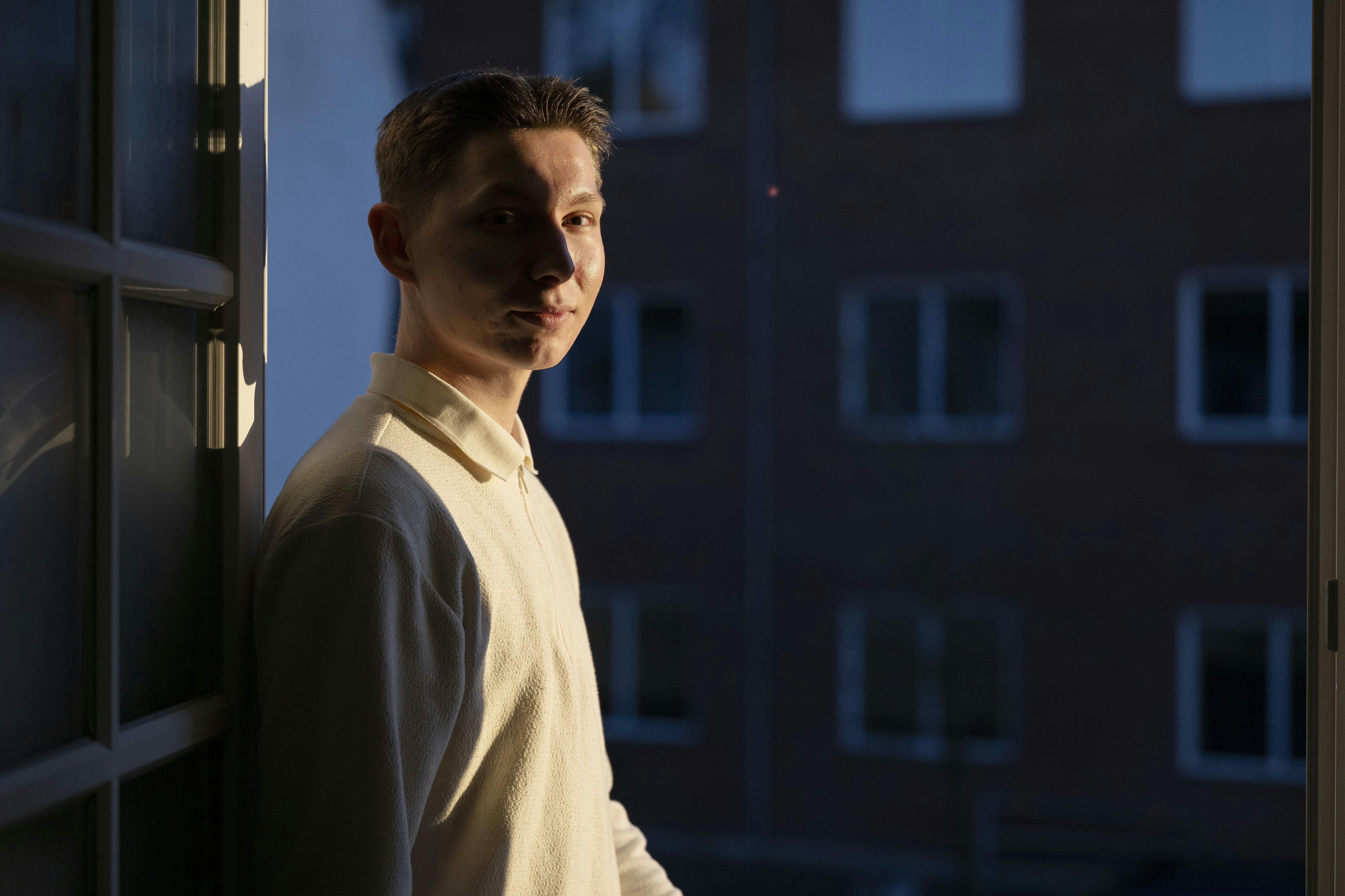 26-årige Mathias Plæhner fra Hobro holdt længe sit spilmisbrug hemmeligt for andre, ikke mindst sin mor.