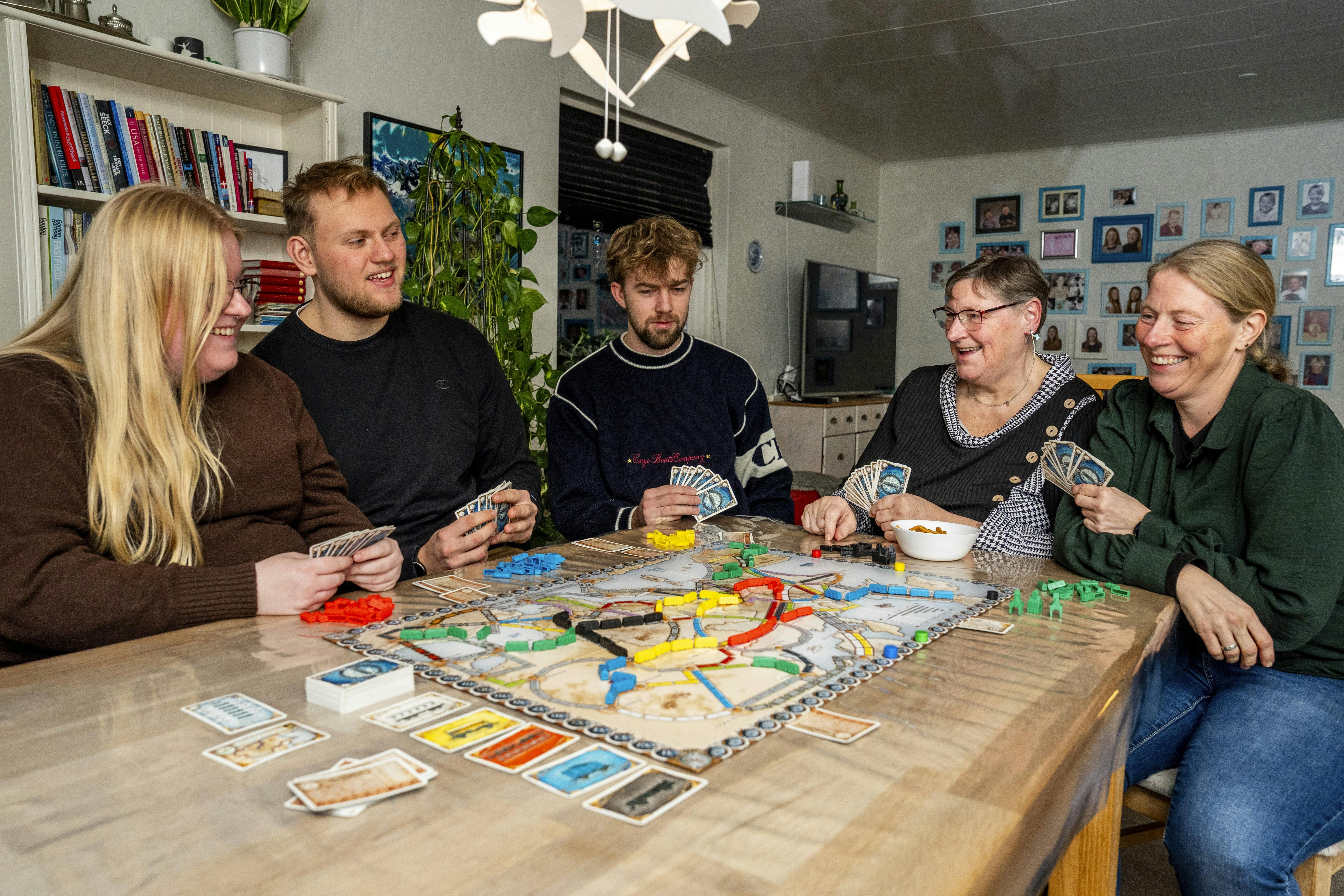 65-årige Annette som i mange år har haft hiv, er single og kan ikke finde kæreste på grund af det