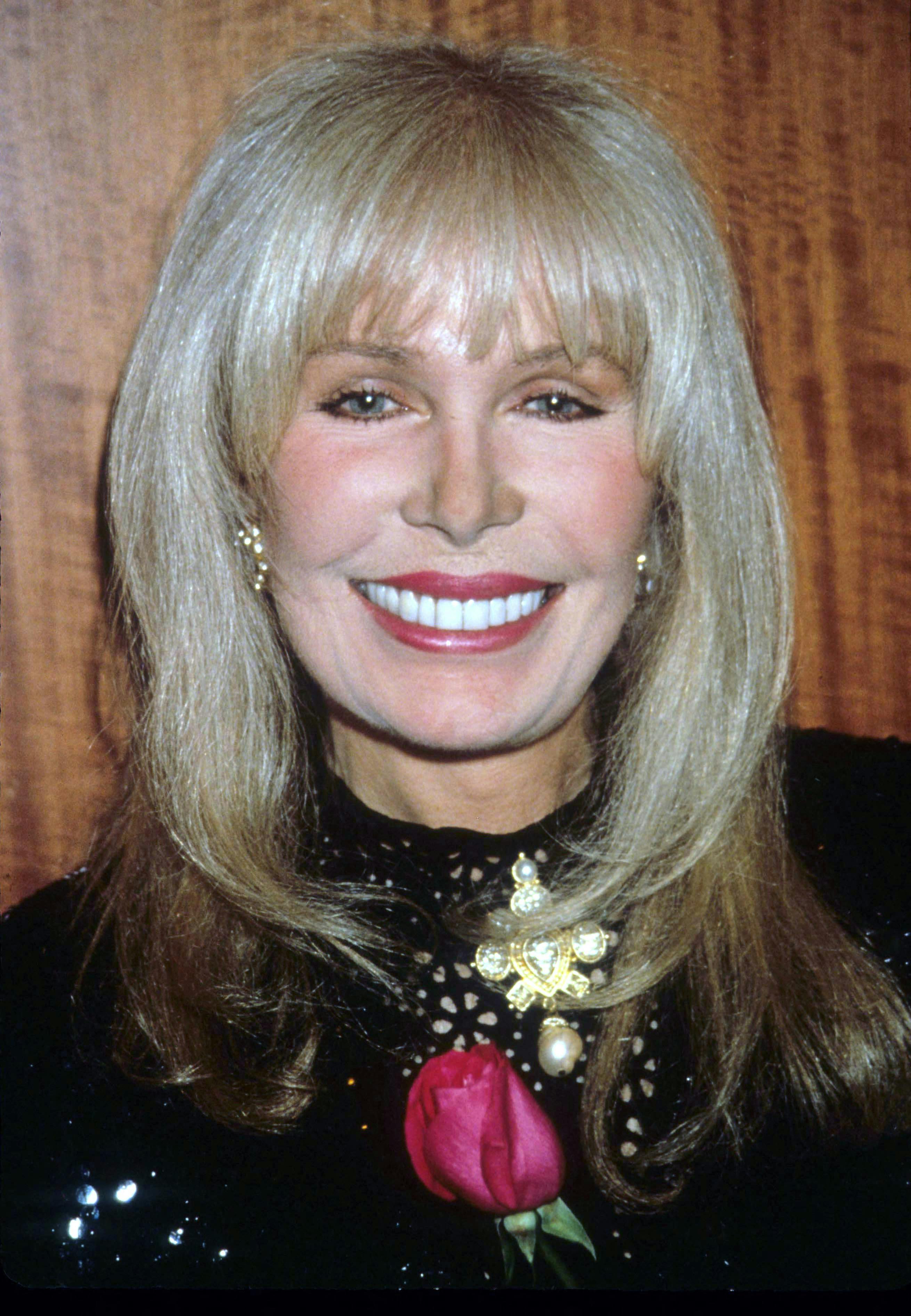 https://imgix.udeoghjemme.dk/2025-12-22/Loretta-Swit_0.jpg