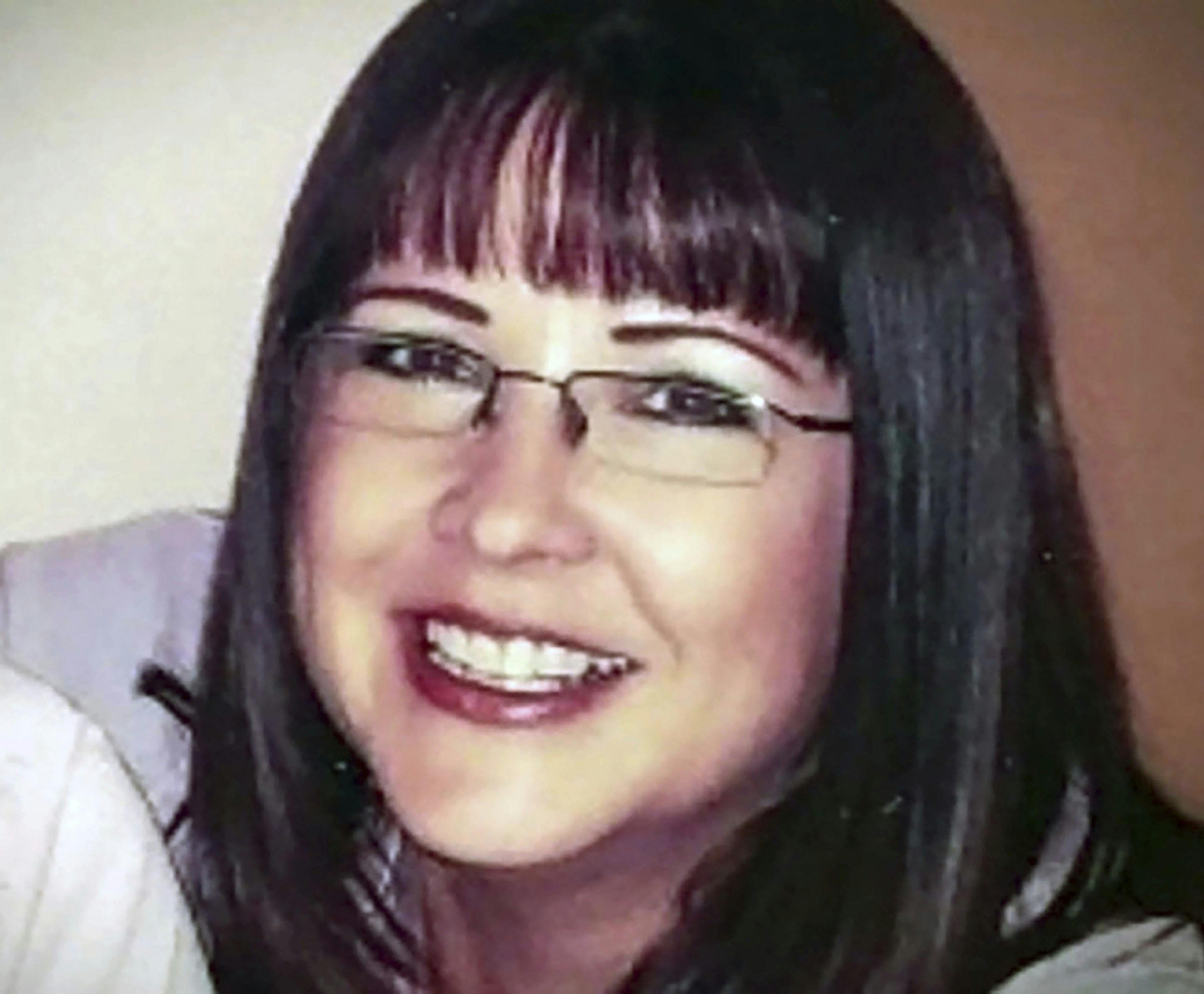 Michelle Davis blev skudt, da hun kørte i bil.