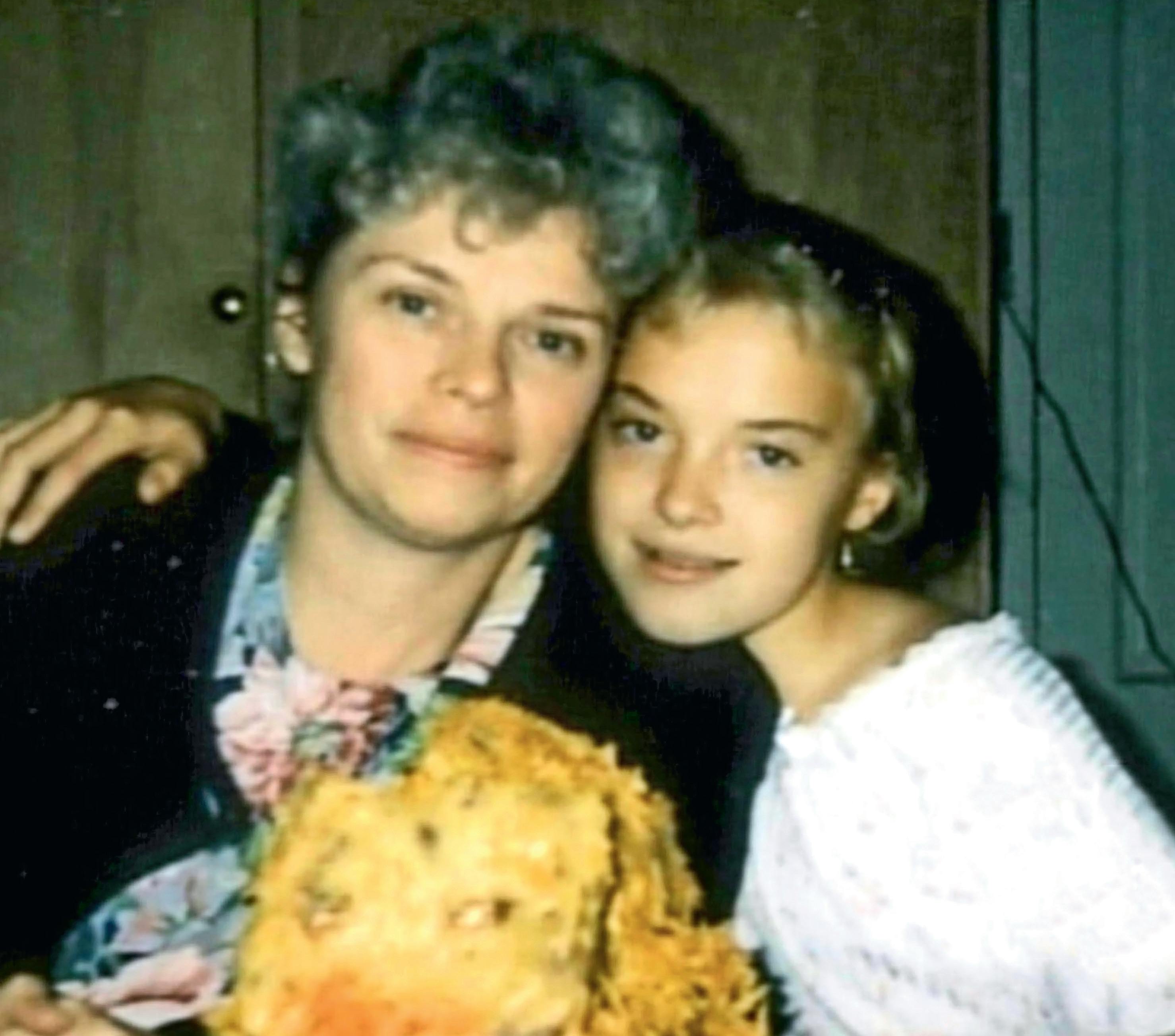 Mordet på Tara Munsey - Offeret Tara Munsey sammen med sin mor, Kitty Munsey