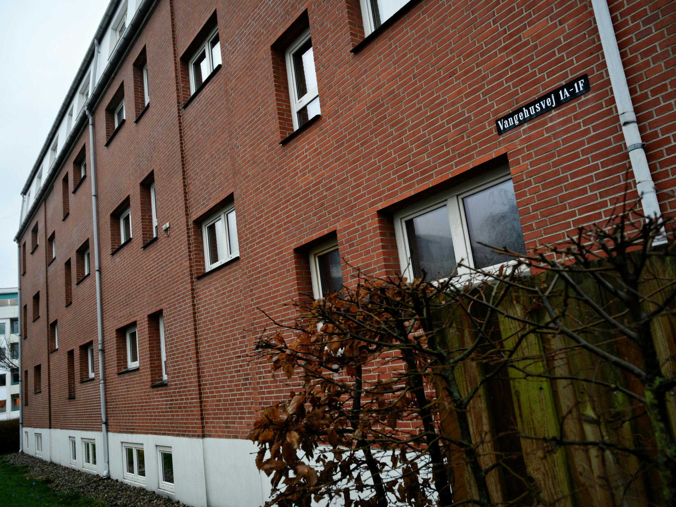 Det var i denne ejendom på Østerbro i København, at tre ældre borgere blev myrdet i 2019.