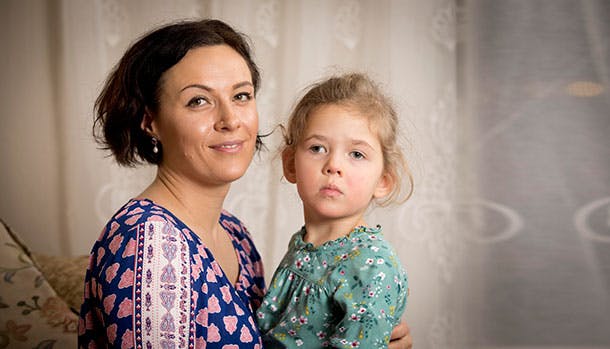 Maria solgte hus og hjem for at få datteren helbredt for epilepsi